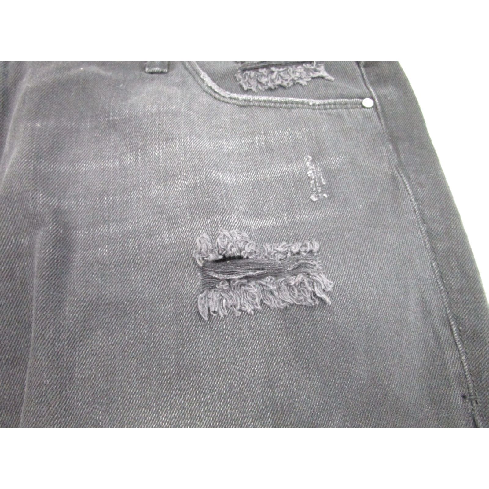 Vintage BP Shorts Women 42 Waist Black Denim Cut-Off Destroyed Fringe Frayed Jeans Shorts Womens 42 in Black BP Style: Cut-off Vintage: No Mens/Womens: Womens Size 28" / US 6 / IT 42 - 2 Thumbnail
