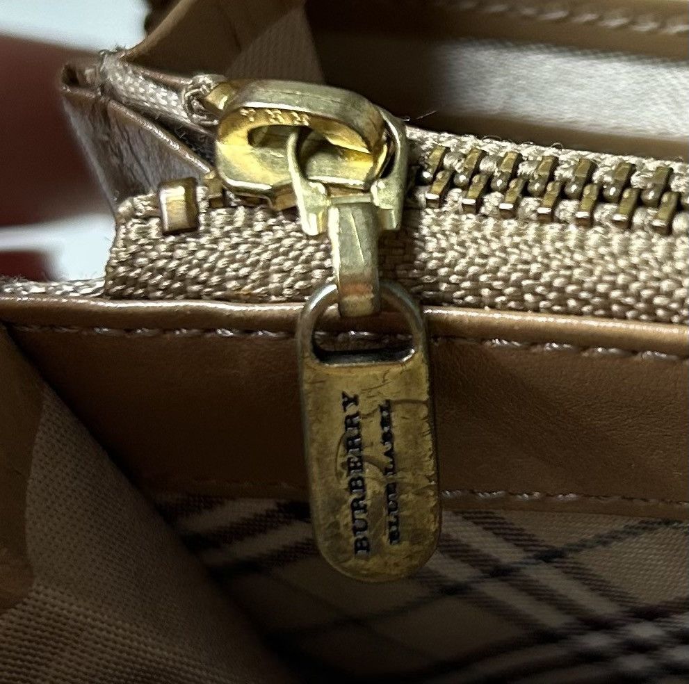 Burberry Burberry Blue Label Gold Zippy Wallet w/ Nova Check Interior Size ONE SIZE - 6 Thumbnail