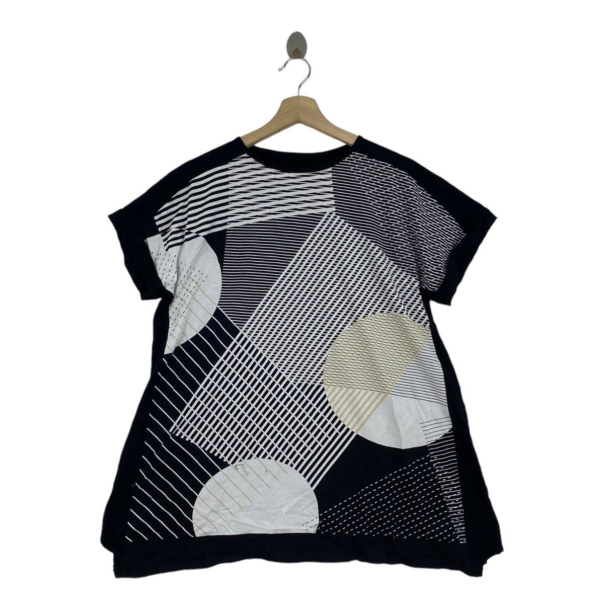 Japanese Brand JAPANESE BRAND Artwork Design Black T Shirt Size M / US 6-8 / IT 42-44 - 1 Thumbnail