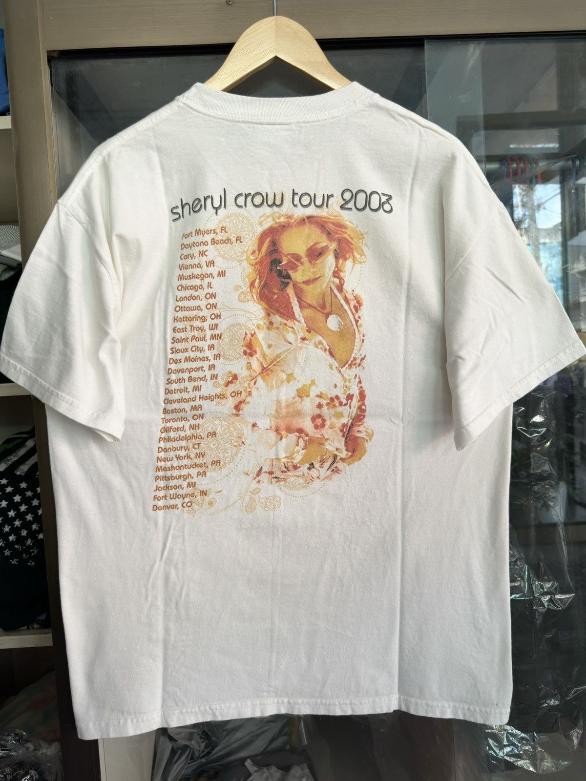 Band Tees Sheryl Crow 2003 Tour Vintage Shirt Size US L / EU 52-54 / 3 - 6 Thumbnail