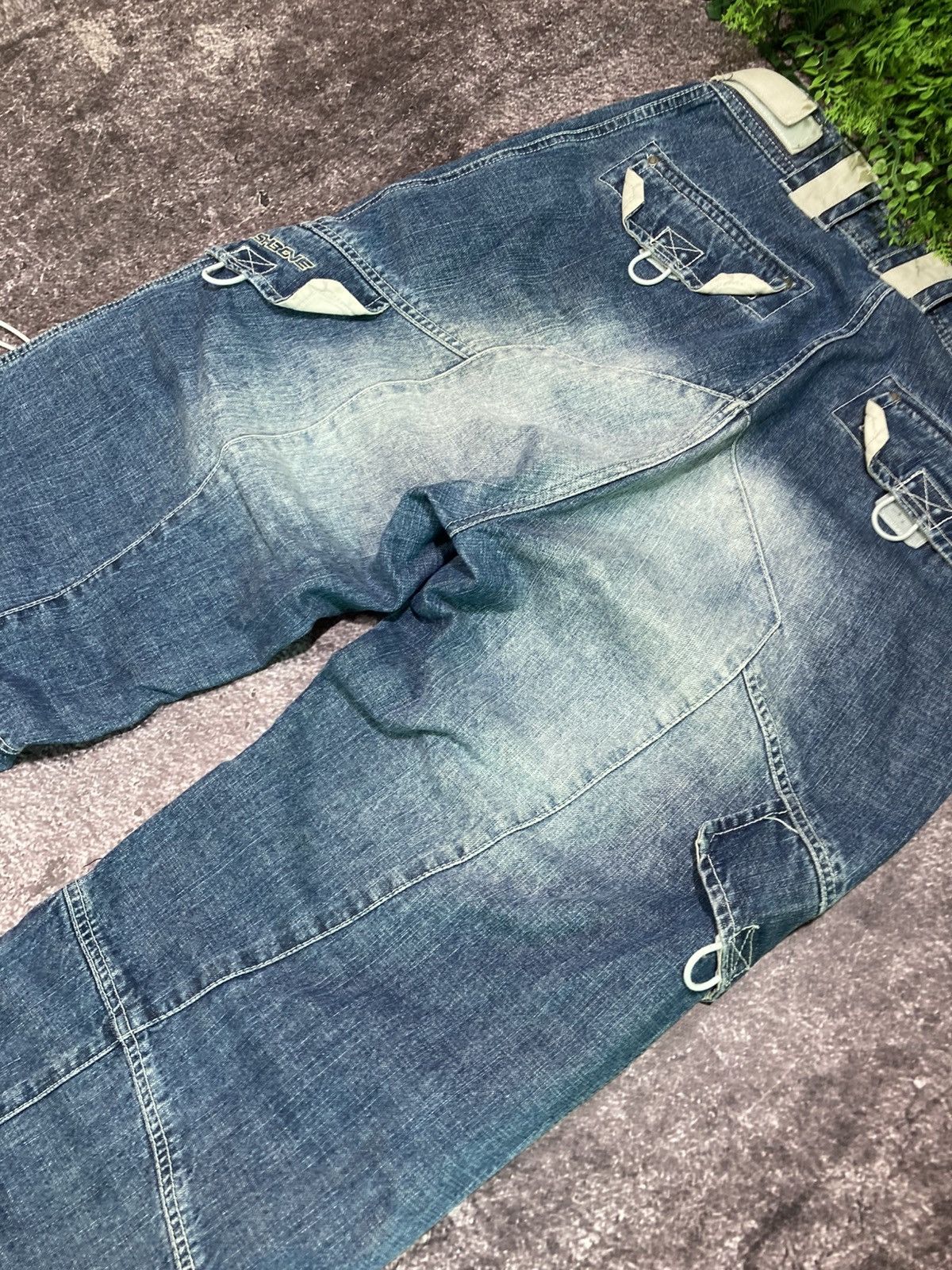 JNCO Vintage Y2K Fishbone Multi-pocket Flared Washed Jeans Pants Size US 30 / EU 46 - 15 Thumbnail