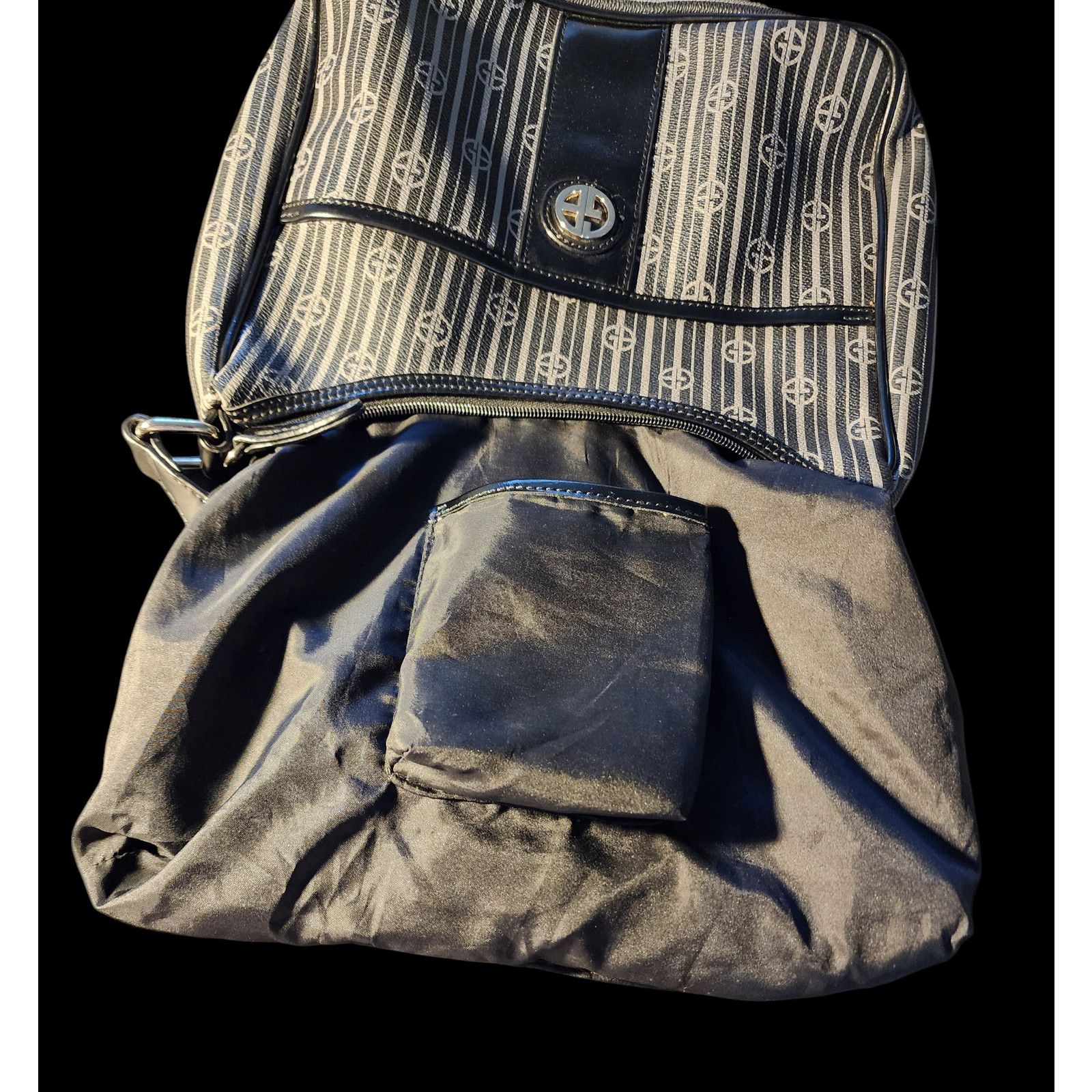 Giani Bernini Giani Bernini faux leather Black & Gray stripes shoulder bag Size ONE SIZE - 4 Thumbnail
