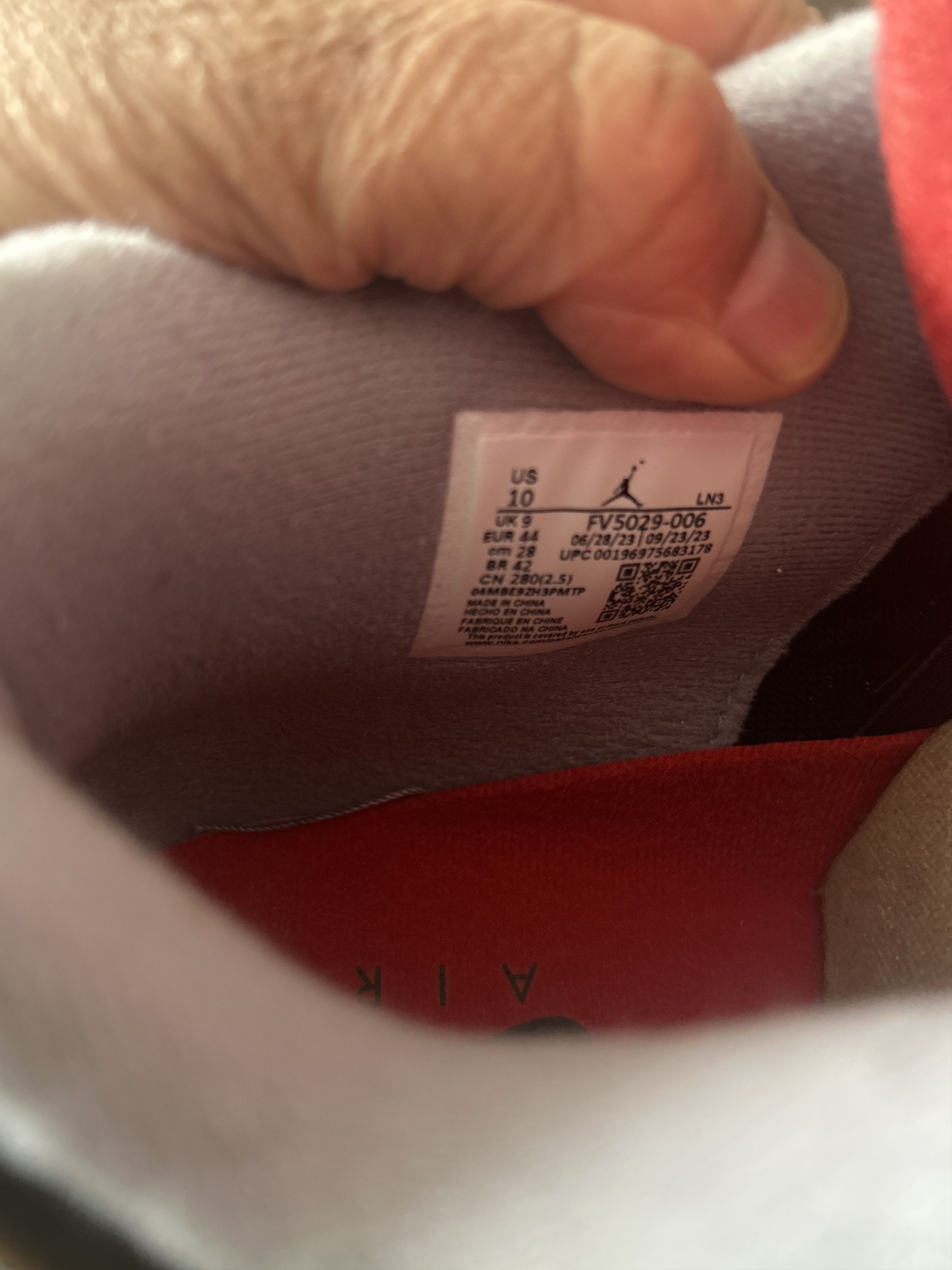 Jordan Brand Jordan 4 bred reimagined Size US 10 / EU 43 - 14 Thumbnail