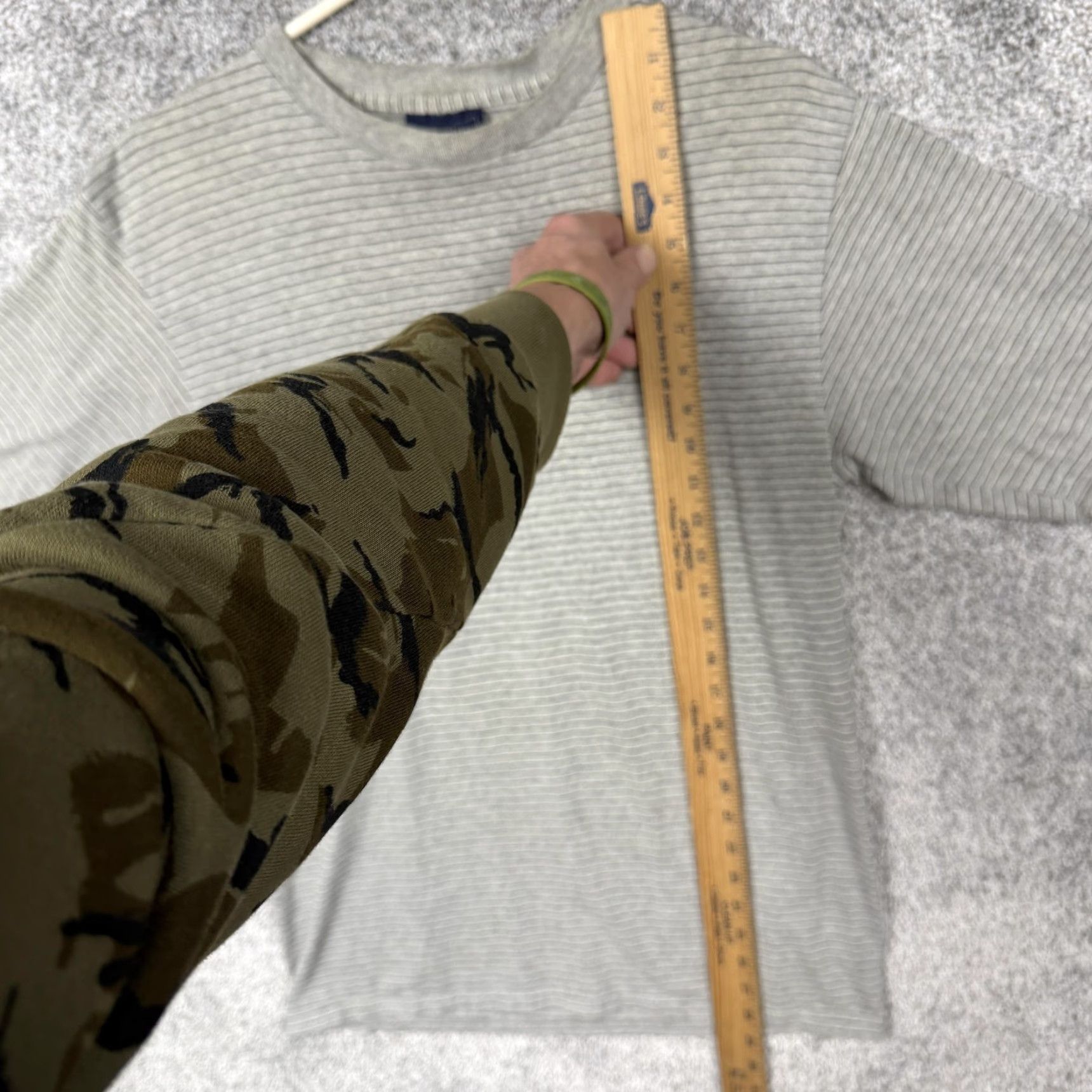 Basic Editions VINTAGE 90s Basic Editions Shirt Mens Small Gray Striped Crewneck Knit Streetwear Shirt Size US S / EU 44-46 / 1 - 2 Thumbnail