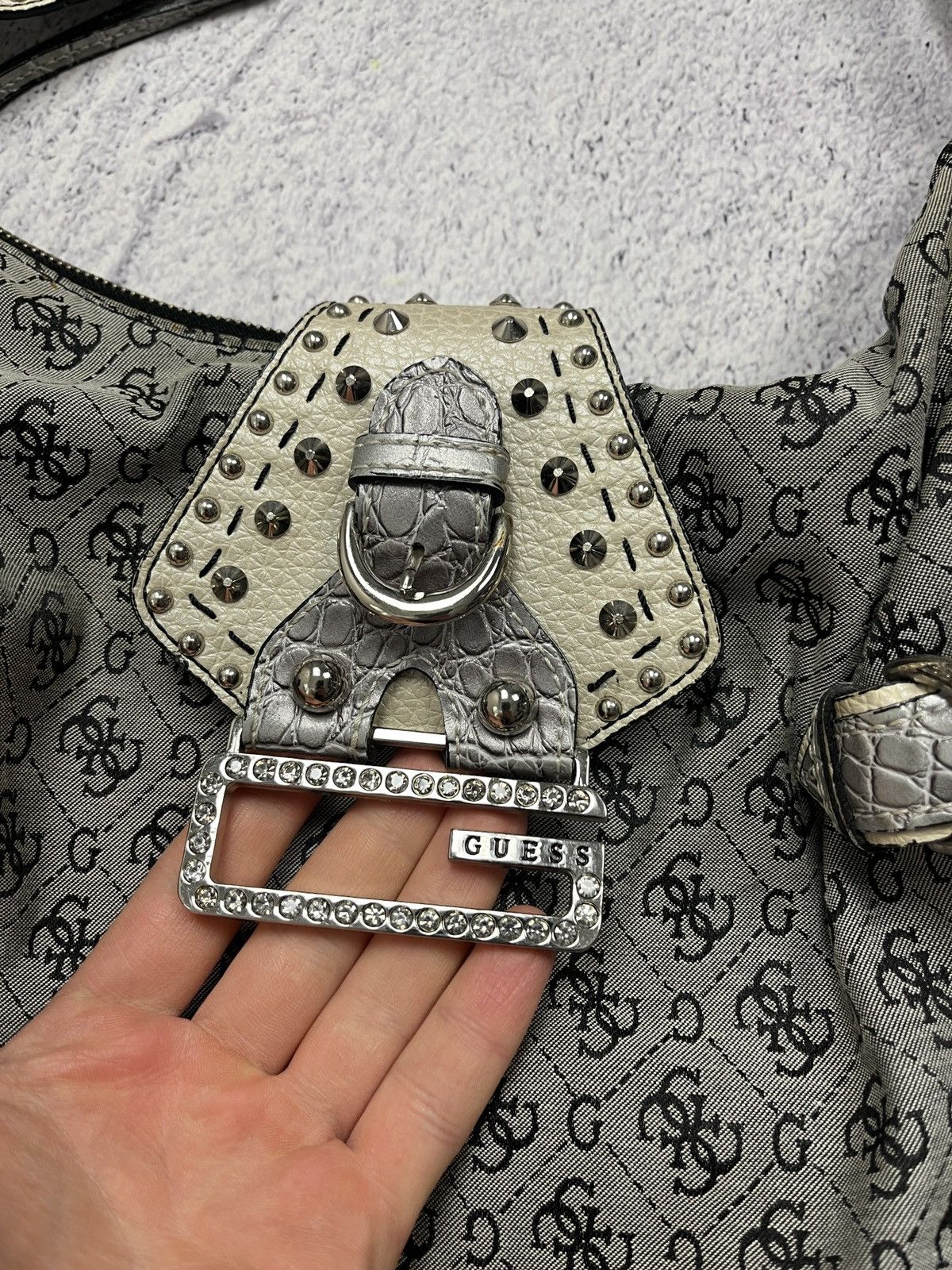Guess Vintage Guess Monogram Y2K Shoulder Bag Hype Streetwear Size ONE SIZE - 7 Thumbnail