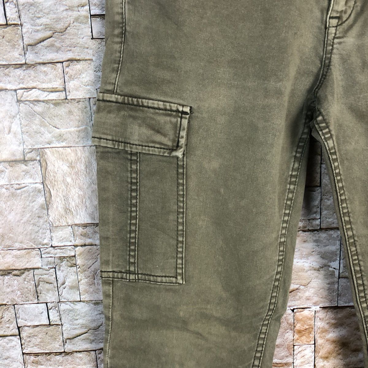 Uniqlo DL Uniqlo Utility tactical Cargo Multipocket Pants #A330 Size US 26 / EU 42 - 11 Thumbnail