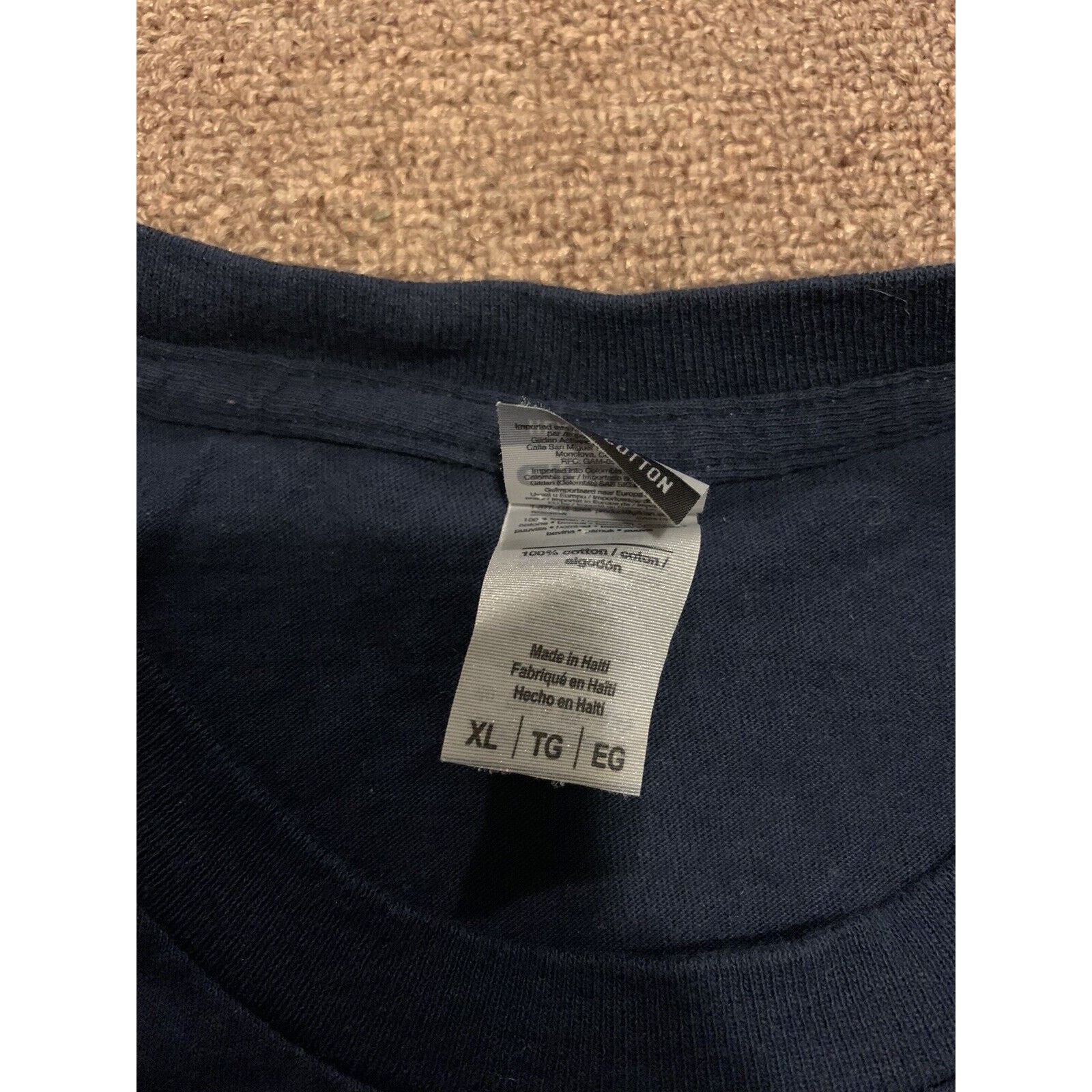 Gildan Vintage Moon And Sun Tshirt Navy Grunge Boho Nature Men’s XL Size US XL / EU 56 / 4 - 2 Thumbnail