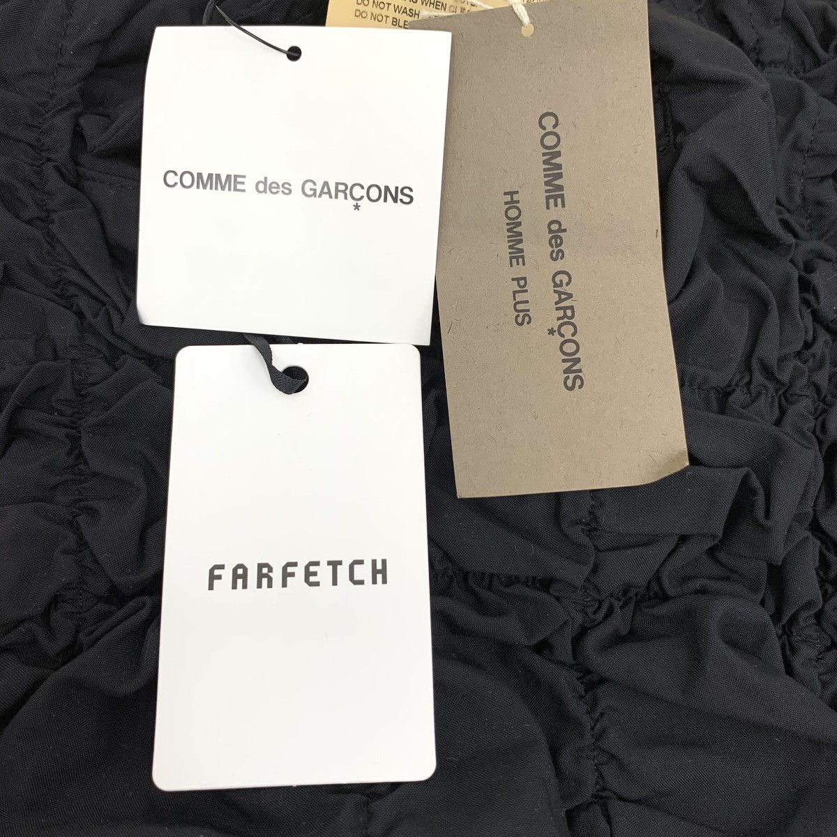 Comme des Garcons Comme des Garçons Black Bubble Pleated Casual Shorts K26WX Size 28" / US 6 / IT 42 - 6 Thumbnail