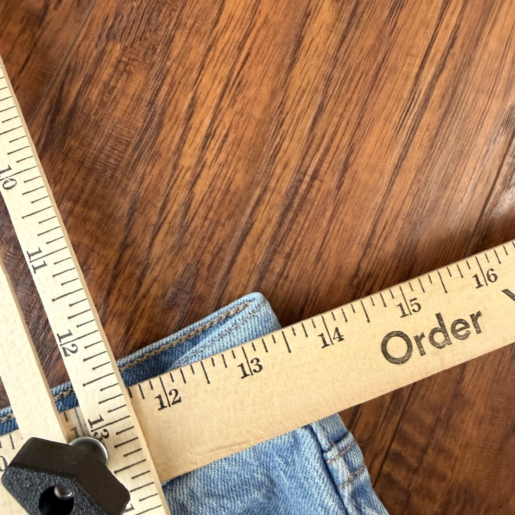 Levi's Levi's Jeans Women 27 Straight Slim Stretch Denim Blue 26x31 High Rise Regular Inseam 31 Logo 70s Style Size 27" / US 4 / IT 40 - 5 Thumbnail