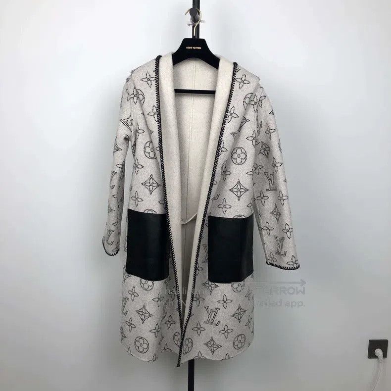 Louis Vuitton Louis Vuitton Cashmere double-sided coat Size XXS / US 00 / IT 34 - 1 Thumbnail