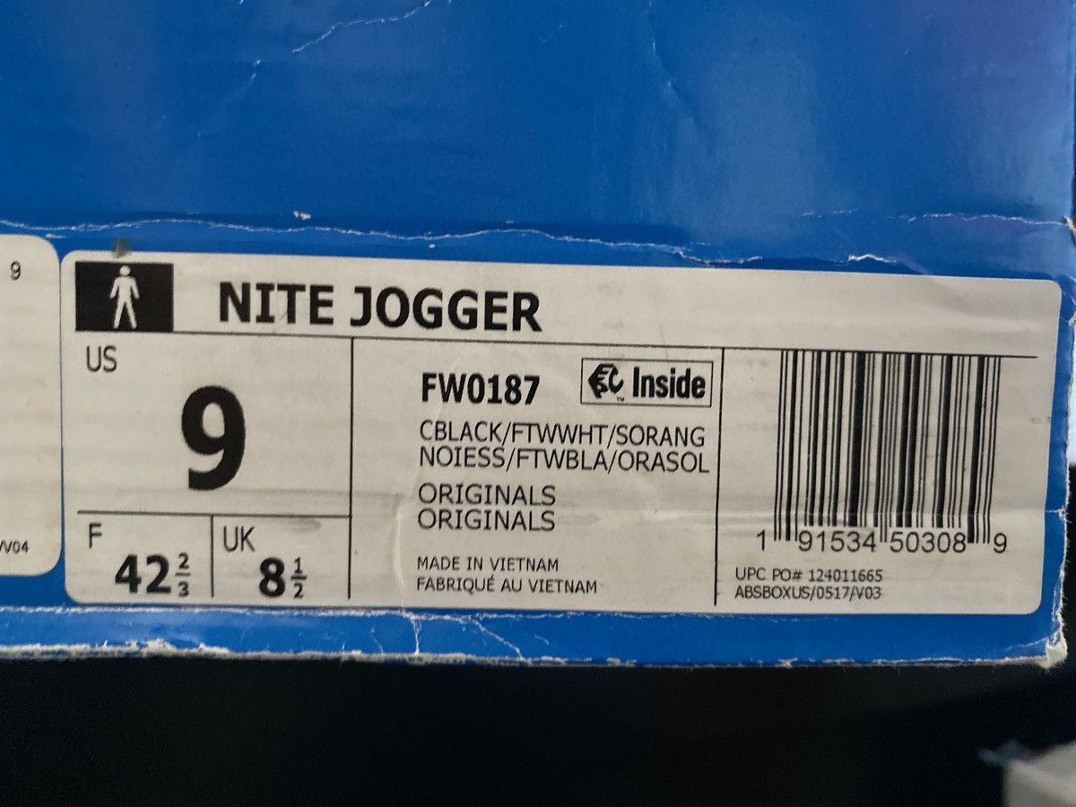 Adidas Reflective Nite jogger Size US 9 / EU 42 - 6 Thumbnail