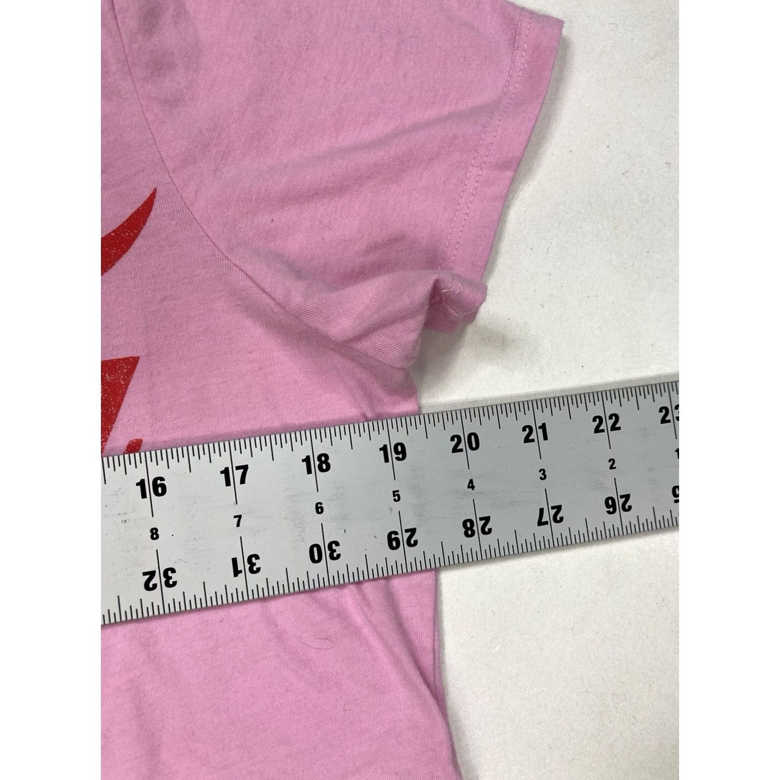 Vintage Coca Cola Christmas Graphic T-shirt Women Slim Large Pink Short Sleeve Size L / US 10 / IT 46 - 6 Thumbnail