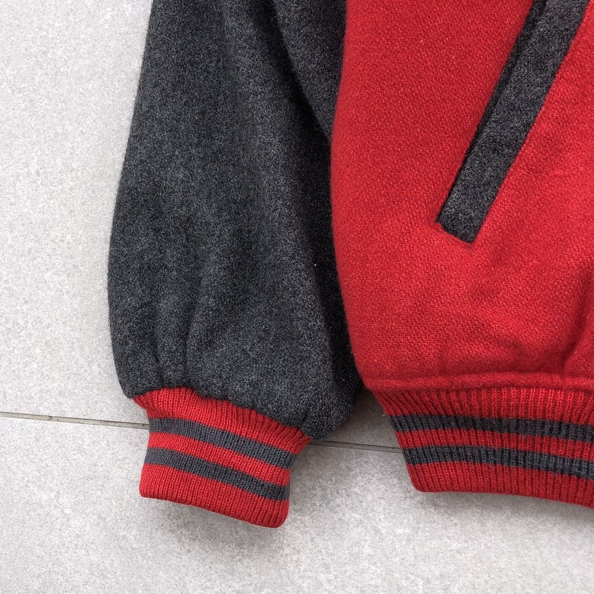Vintage Vintage B.V.D Plain Wool Varsity Jacket Size US M / EU 48-50 / 2 - 6 Thumbnail