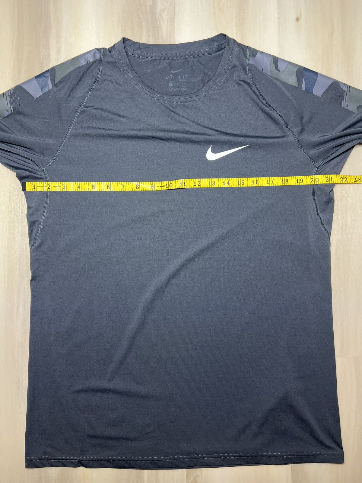Nike Nike Shirt Mens L Grey / Black L/S Camo Performance Dri-FIT Size US L / EU 52-54 / 3 - 5 Thumbnail