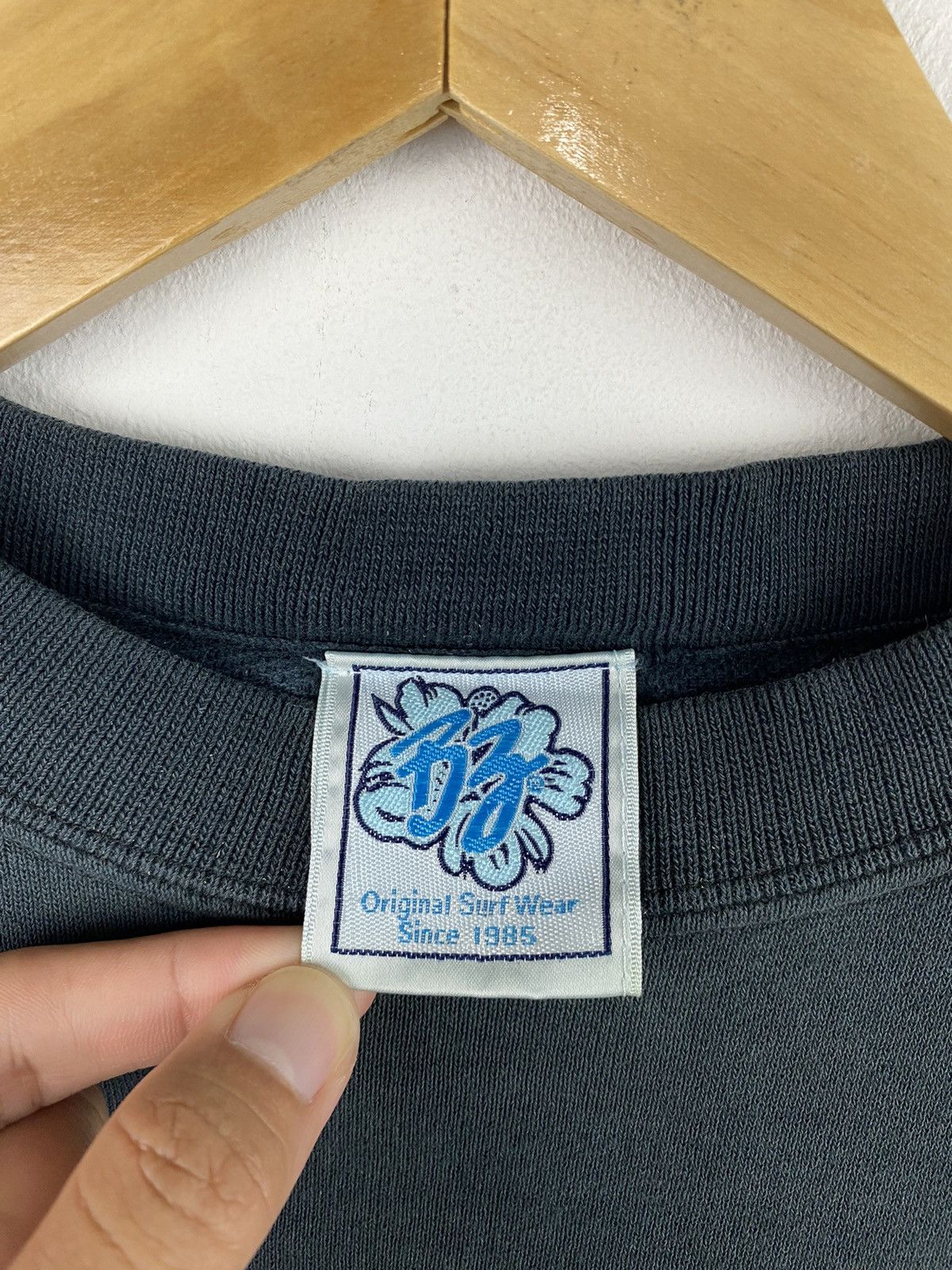 Vintage Vintage B3 Surf Brand Sweatshirts Size US M / EU 48-50 / 2 - 5 Thumbnail