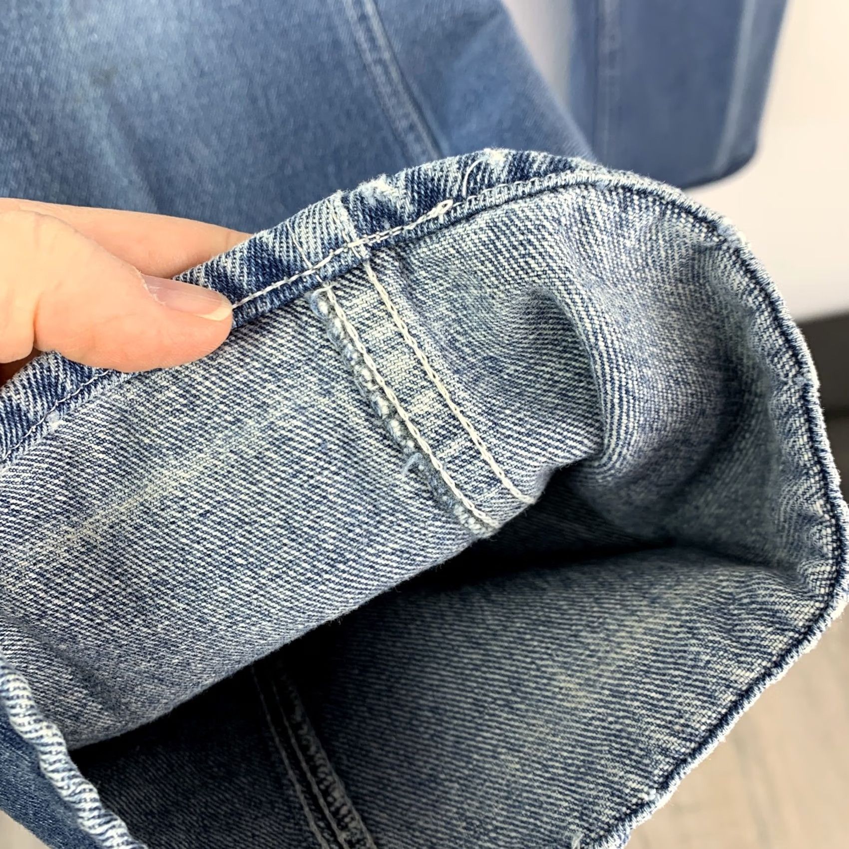 Lee VINTAGE Lee Mens Blue Jeans High Rise Straight Leg USA Talon Zipper 26" Waist 70s Jeans Blue Mens Size US 26 / EU 42 - 5 Thumbnail