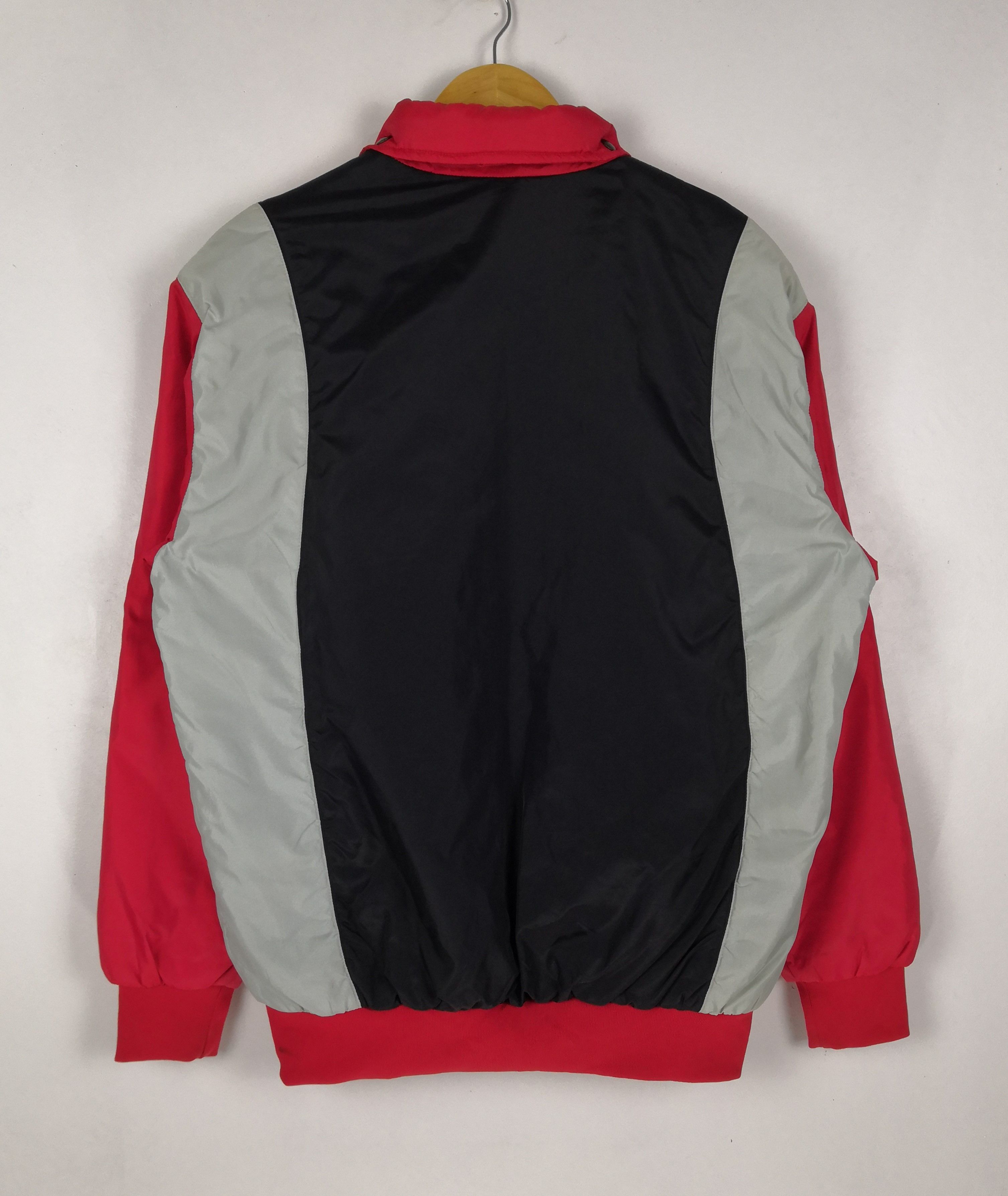 Nike Vintage 90s Nike Puffer Hoodie Jacket Made In Italy Size US L / EU 52-54 / 3 - 4 Thumbnail