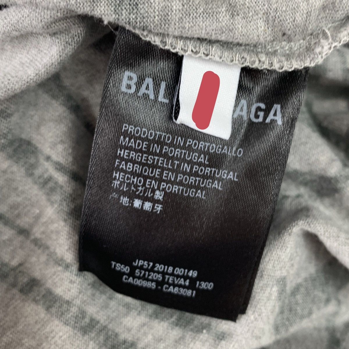 Balenciaga Balenciaga All Over Logo Grey T Shirt Size US M / EU 48-50 / 2 - 4 Thumbnail
