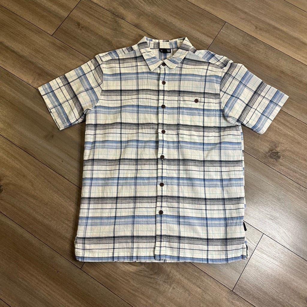 Patagonia Patagonia Blue Athletic Casual Buttonup Men Medium Bin E-27 Size US M / EU 48-50 / 2 - 1 Thumbnail