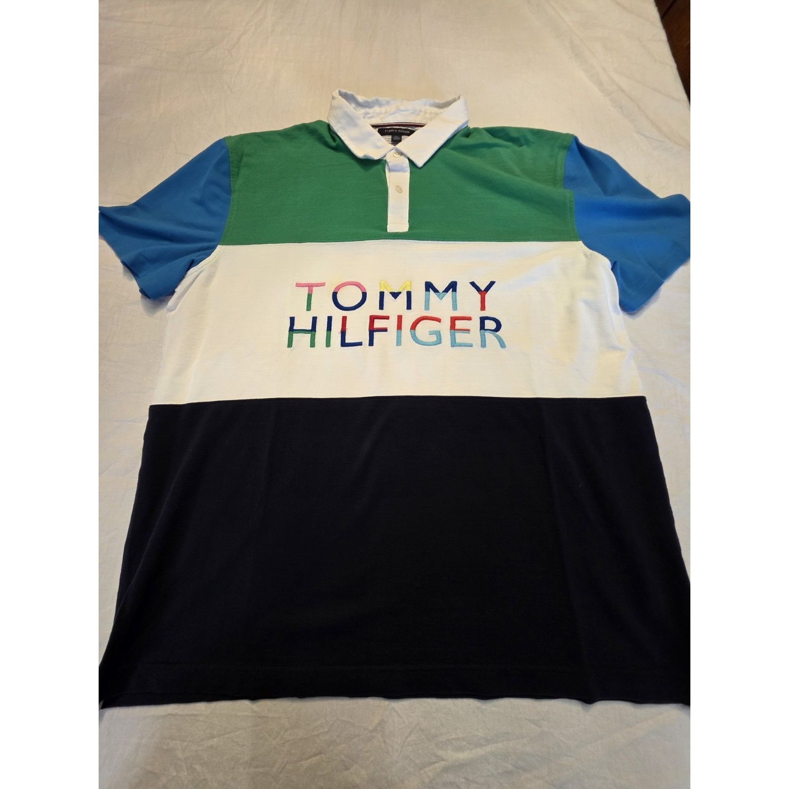 Tommy Hilfiger Tommy Hilfiger Men's Size 2XL Color Block 3 Button Golf Size US XXL / EU 58 / 5 - 1 Thumbnail