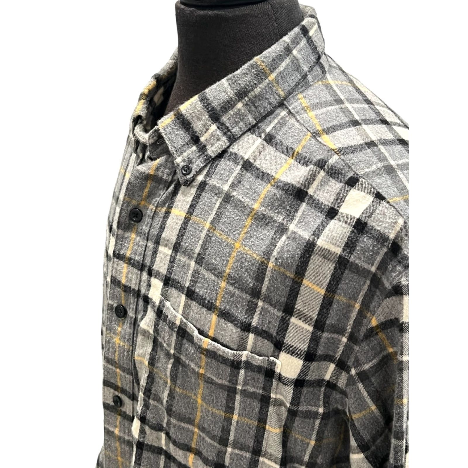 Vintage LL Bean Mens Traditional Fit Large Reg Gray Plaid Flannel Shirt Long Sleeve Size US L / EU 52-54 / 3 - 3 Thumbnail