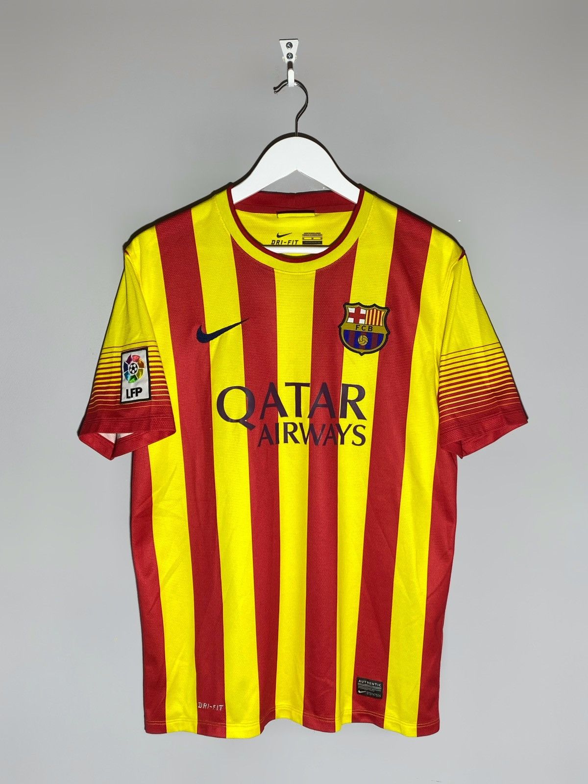 Nike Nike FC Barcelona 2013/14 Away Soccer Jersey Messi Era Size US M / EU 48-50 / 2 - 1 Thumbnail