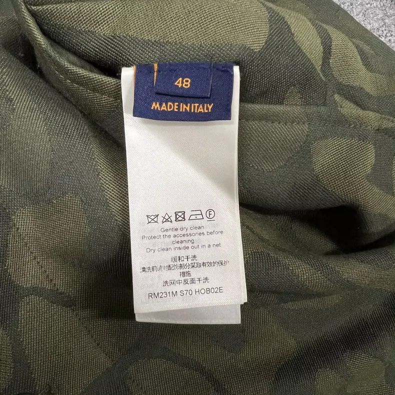 Louis Vuitton Louis Vuitton Lettered overalls jacket 2505-Nextarrow Size US M / EU 48-50 / 2 - 6 Thumbnail