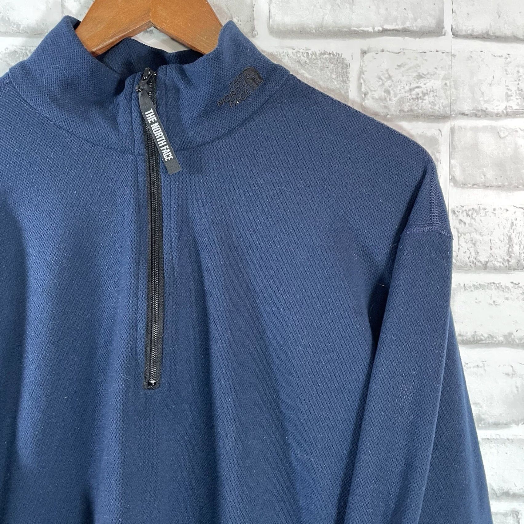 The North Face The North Face 100% Polyester Blue Windbreaker Half-Zip Jacket Mens Size M Blue Polyester The North Face Jacket Zip Regular Men Size M Size US M / EU 48-50 / 2 - 2 Thumbnail