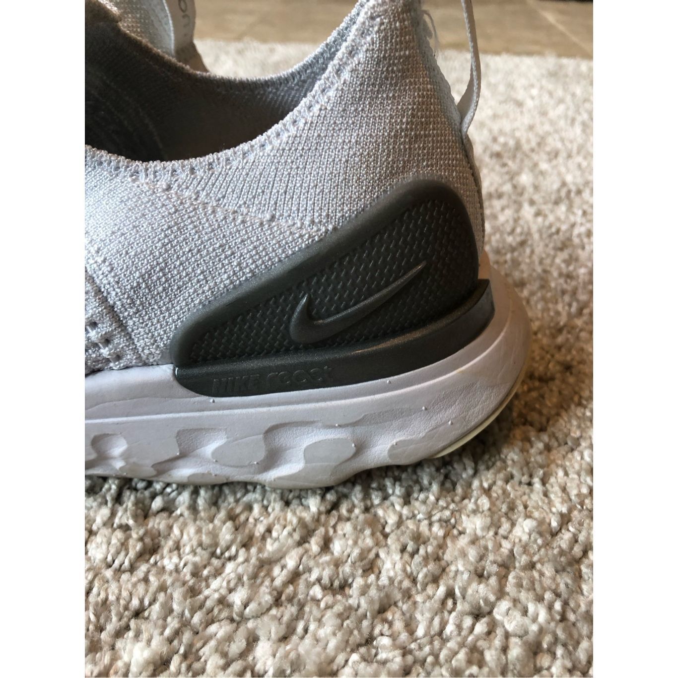 Nike Nike Phantom Women’s White and Gray Athletic Shoes Size 9.5 Size US 9.5 / IT 39.5 - 5 Thumbnail