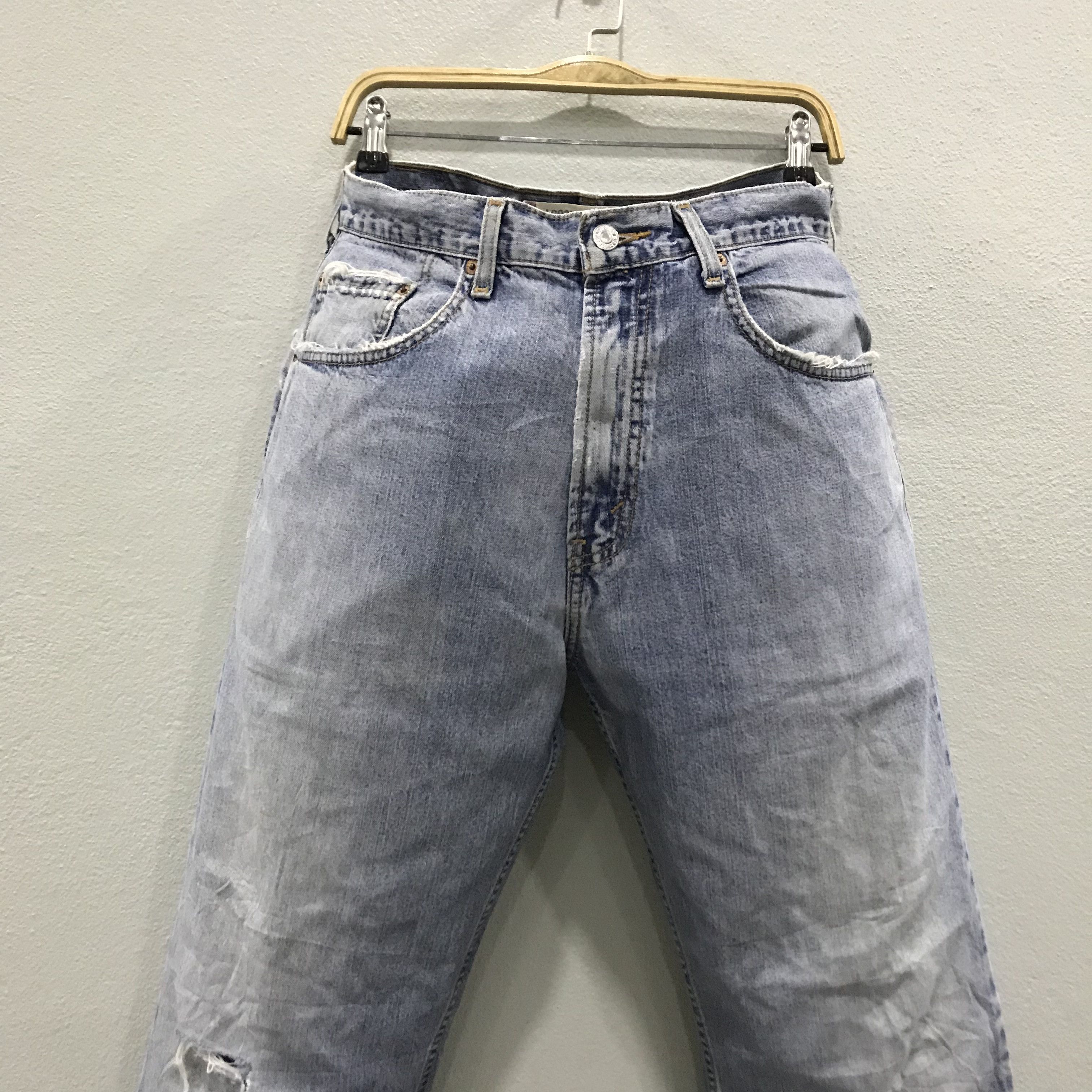 Levi's Vintage Levi’s 569 Loose Straight Light Wash Distressed Size US 34 / EU 50 - 3 Thumbnail