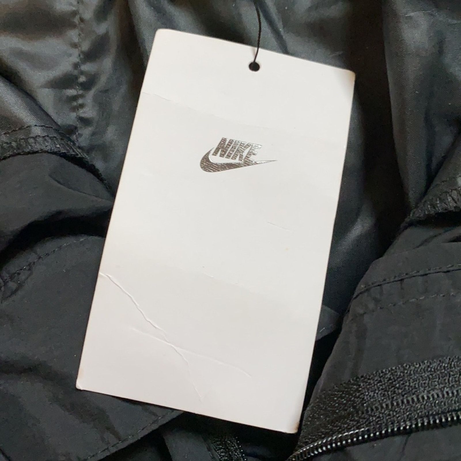 Nike Nike tech woven windbreaker cargo shorts Size US 30 / EU 46 - 14 Thumbnail