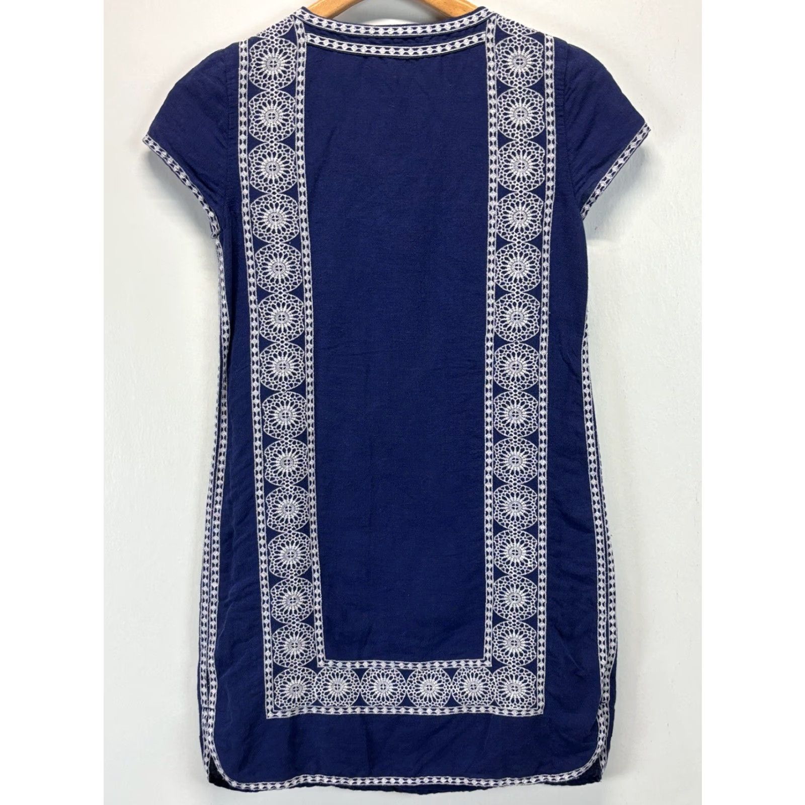 Vineyard Vines Vineyard Vines Linen Blend Dress 00 Blue Embroidered Short Lace Up Neck Size 24" / US 00 / IT 34 - 2 Thumbnail