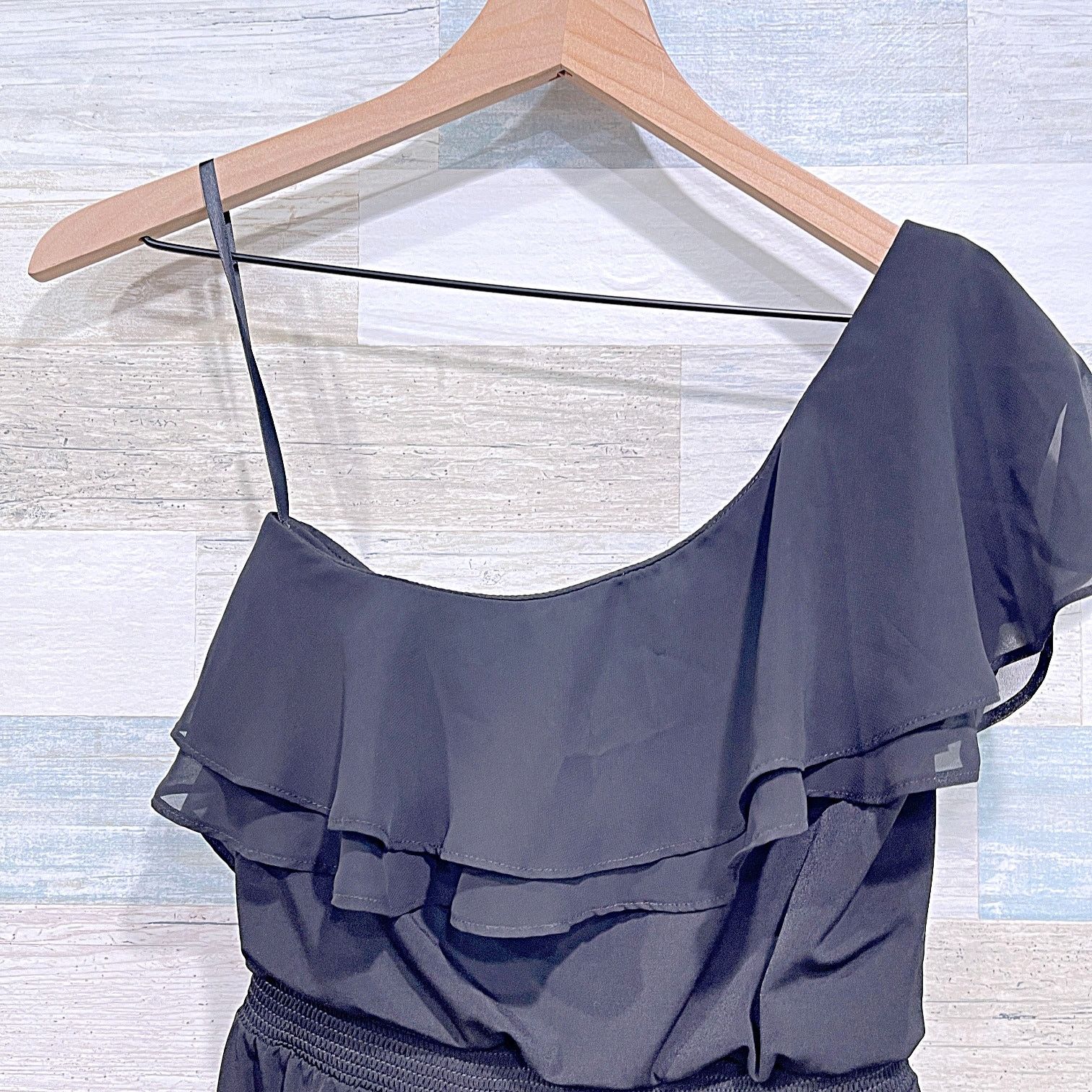 White House Black Market White House Black Market One Shoulder Ruffle Dress Womens 2 Size XS / US 0-2 / IT 36-38 - 4 Thumbnail