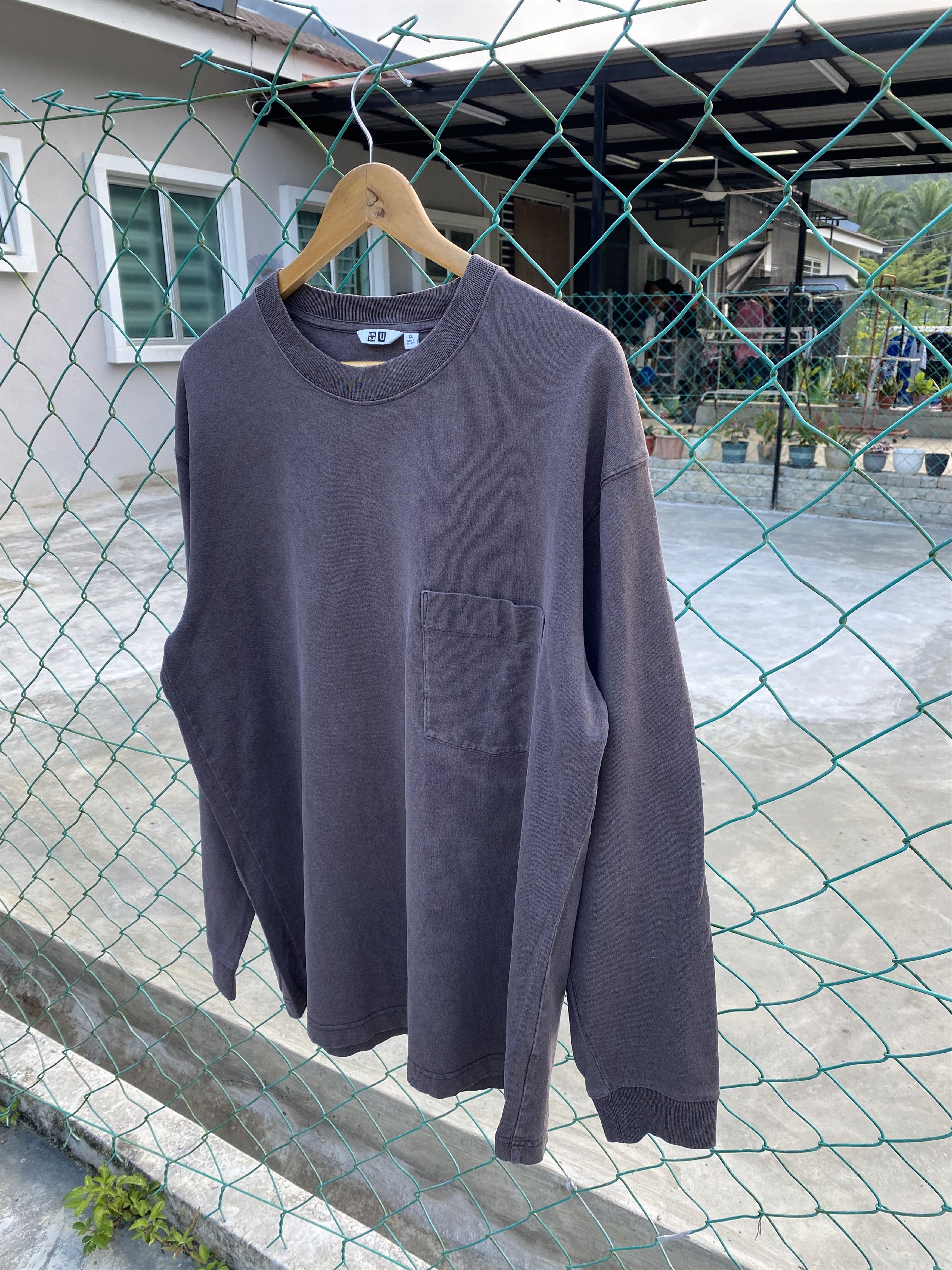 Japanese Brand × Uniqlo SS Uniqlo U single pocket long sleeve tees Size US XL / EU 56 / 4 - 5 Thumbnail
