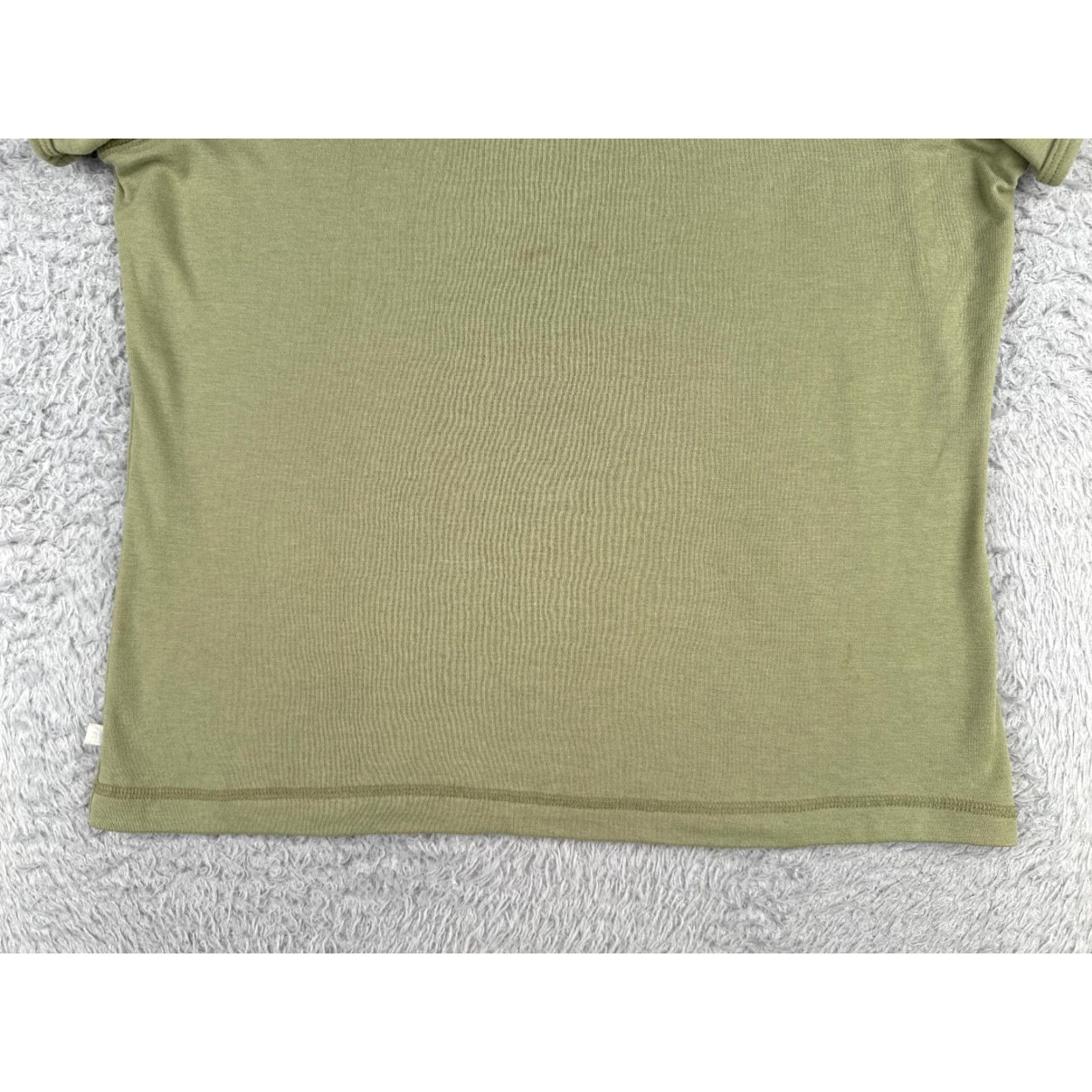 The North Face The North Face Shirt Women Medium Green V-Neck Short Sleeve Slim Fit Polyester Size M / US 6-8 / IT 42-44 - 5 Thumbnail