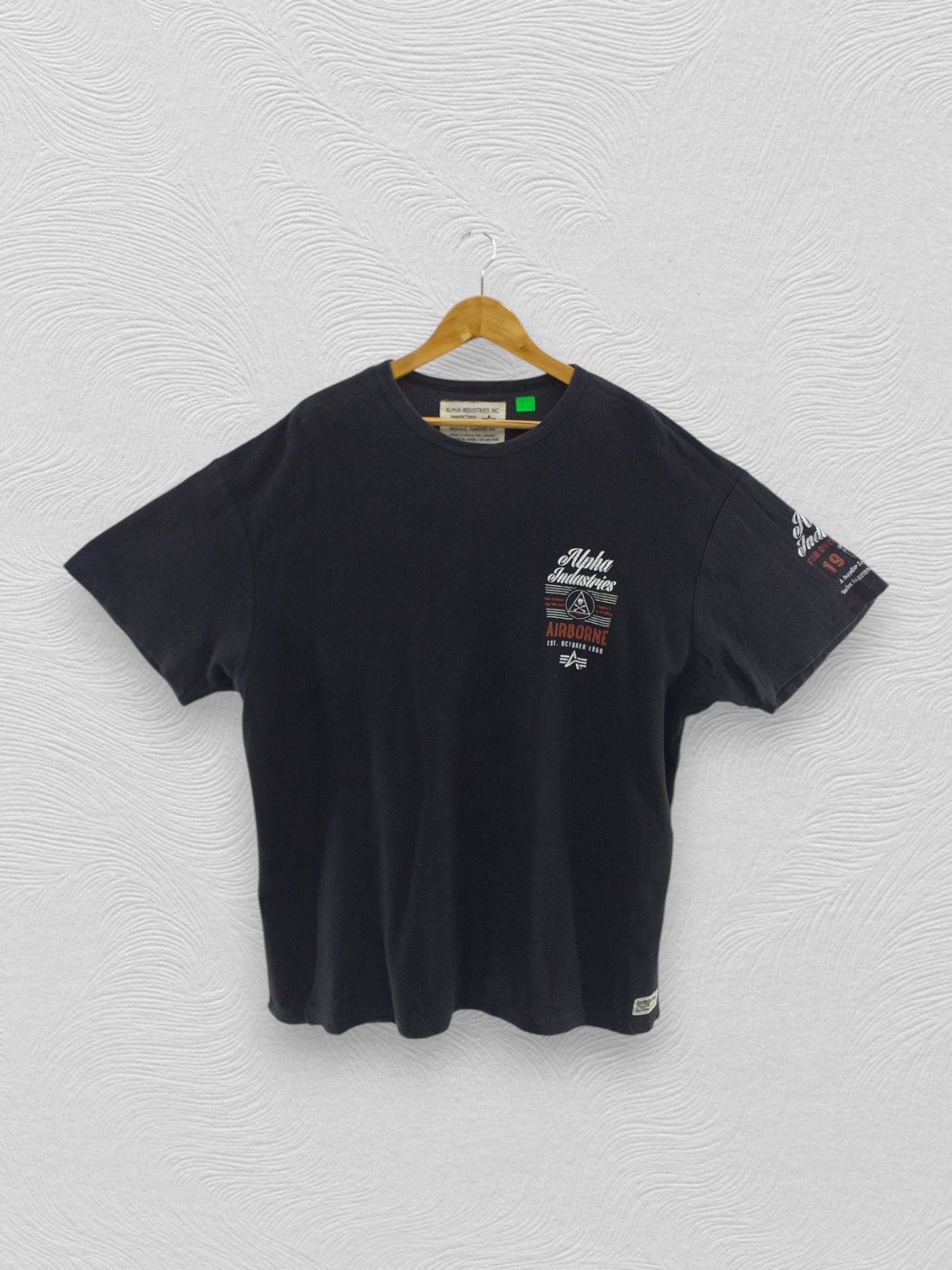 Alpha Industries Vintage Alpha Industries XXlarge Tshirt Big Logo -A032 Size US XXL / EU 58 / 5 - 2 Thumbnail