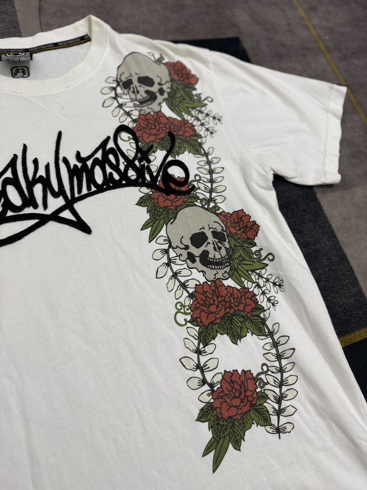 Tapout FREAKY MASIVE SKULL ART TSHIRT Size US XL / EU 56 / 4 - 3 Thumbnail