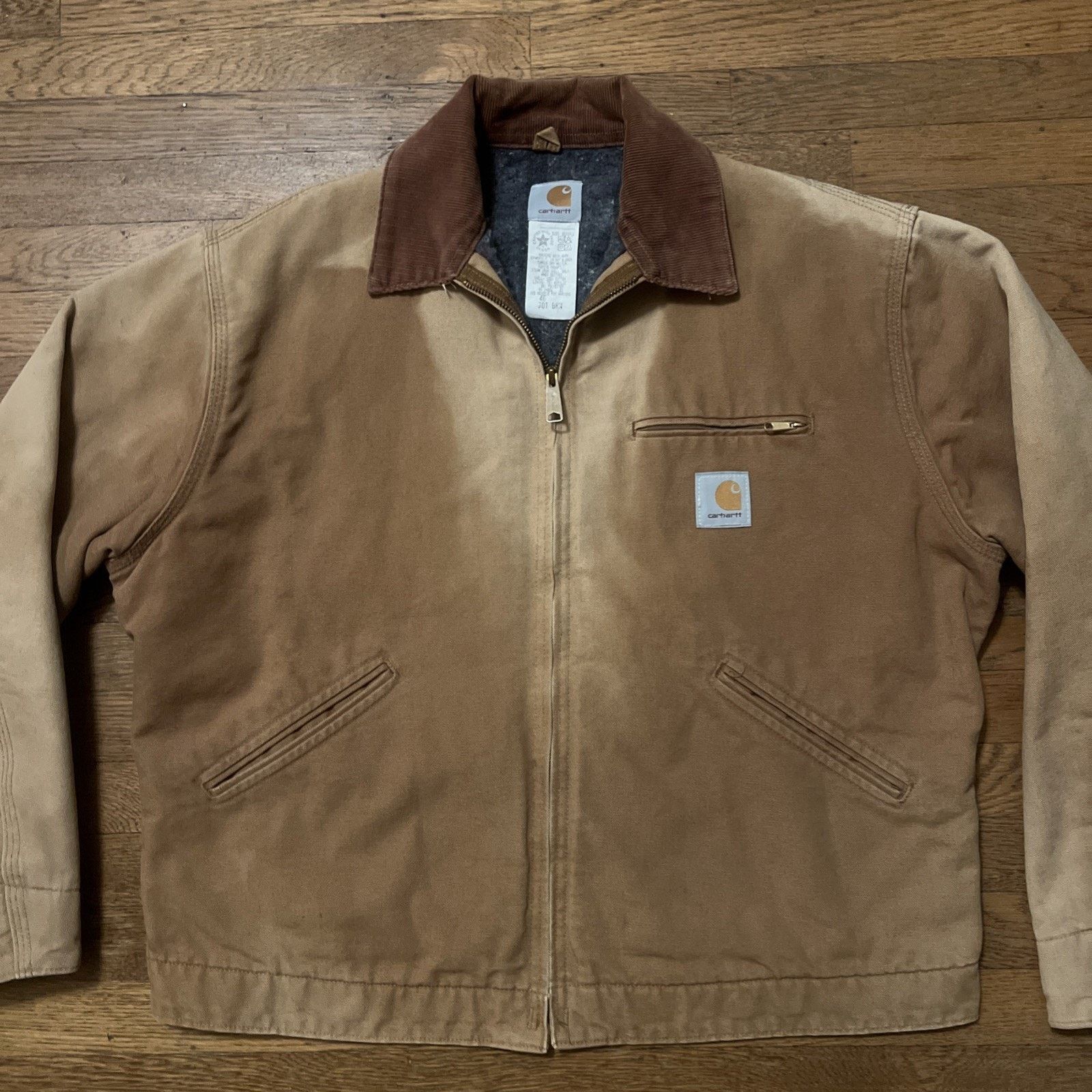 Carhartt Vintage 90s Carhartt J01 Detroit Jacket 46 Distress Faded Size US L / EU 52-54 / 3 - 4 Thumbnail