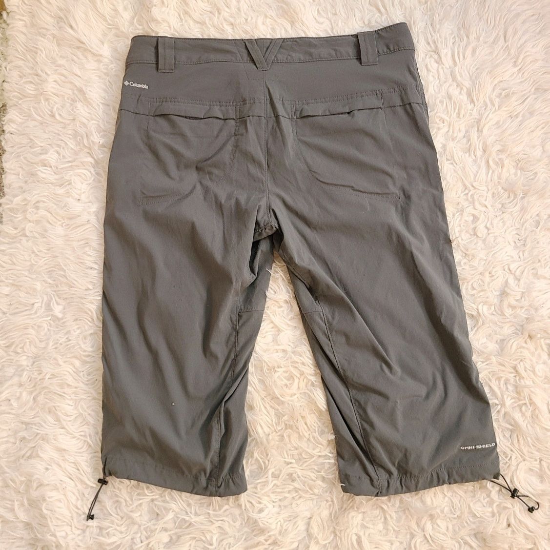 Columbia Columbia Gray omni shade capri pants size 12 large Grailed