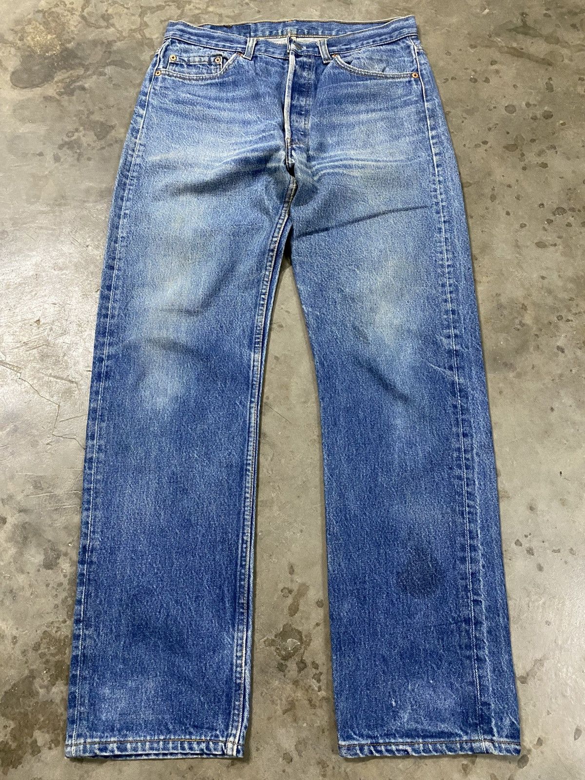 Levi's Vintage 80s Levis 501xx Stone Wash Blue Made in USA @285 Size US 32 / EU 48 - 1 Thumbnail