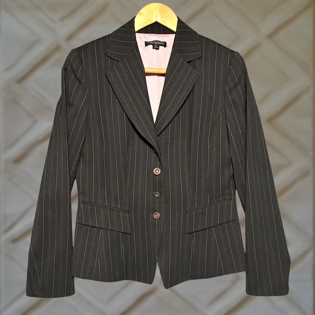 Vintage Tahari Wool Blend Pinstripe Blazer Charcoal Grey Women's 6 Size M / US 6-8 / IT 42-44 - 1 Thumbnail
