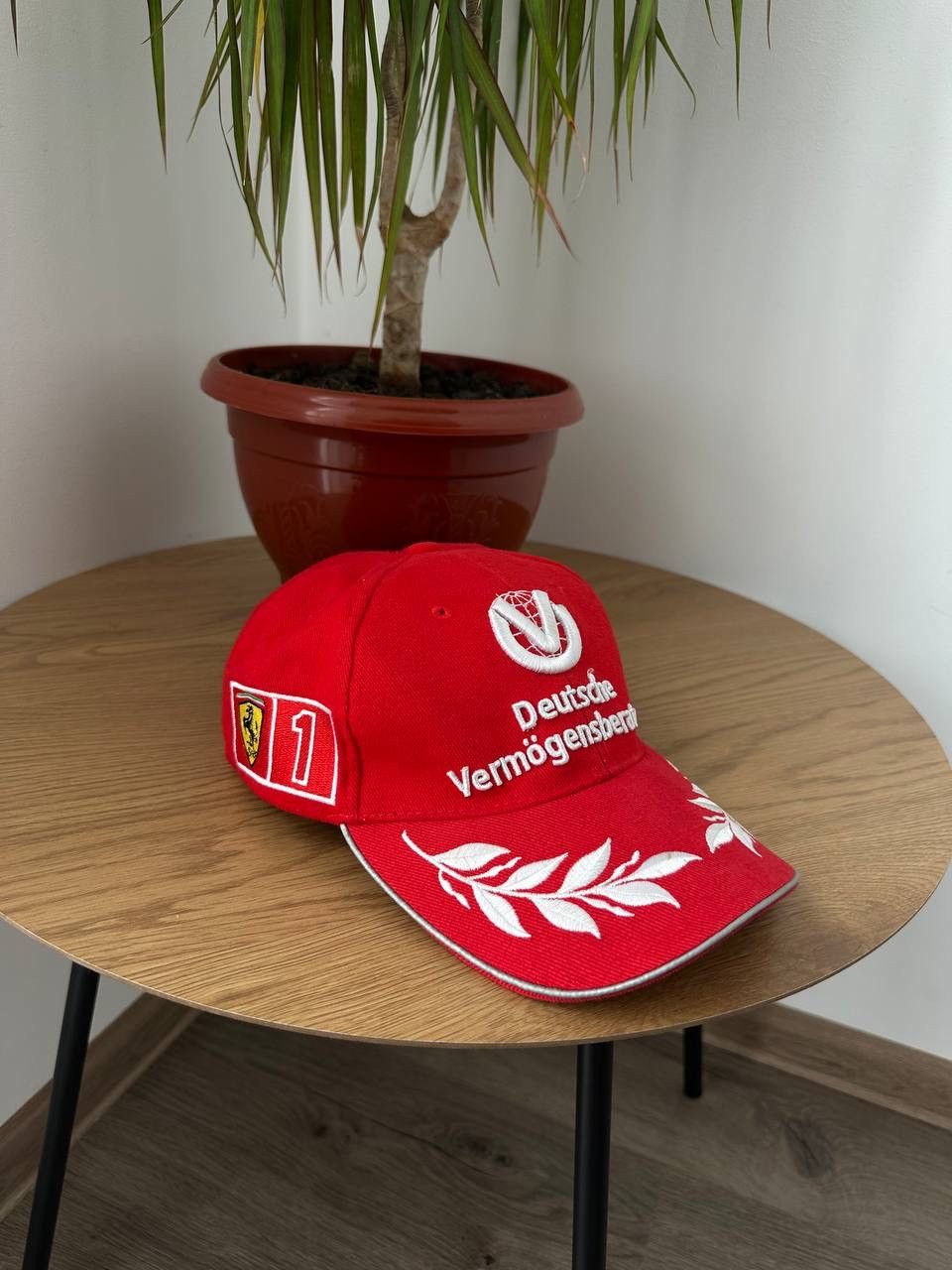 Ferrari × Vintage Michael Schumacher Cap Deutsche Vermogensberatung Ferrari Size ONE SIZE - 3 Thumbnail