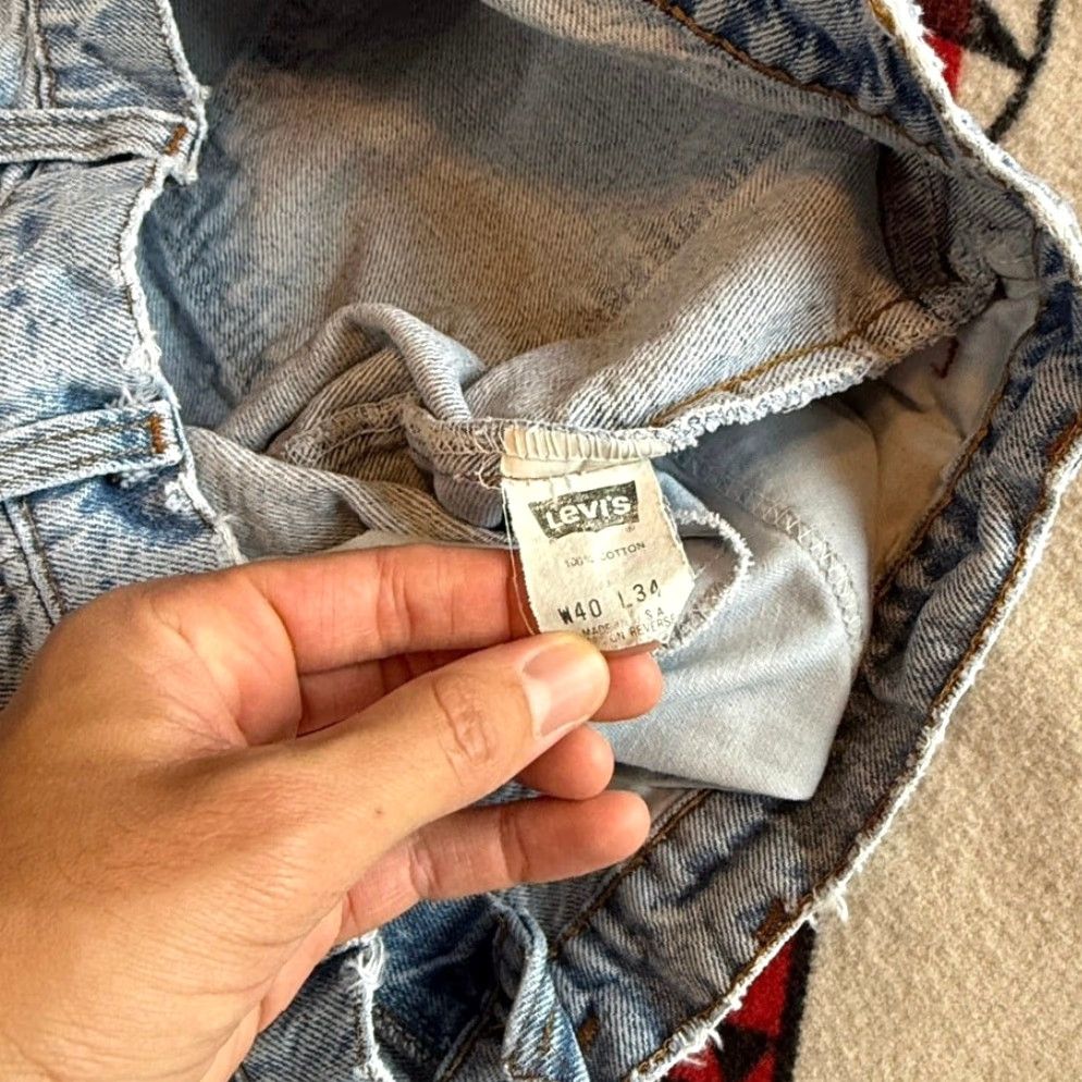 Levi's VINTAGE Levi’s Orange Tab Denim Blue Jeans 36x33 Regular Men 90s Distressed Straight USA Made Jeans Size US 36 / EU 52 - 5 Thumbnail