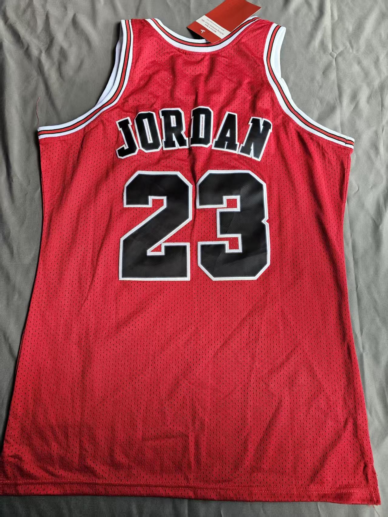 NBA #23 Michael Jordan Jersey Bulls 1997 98 Size US L / EU 52-54 / 3 - 2 Thumbnail