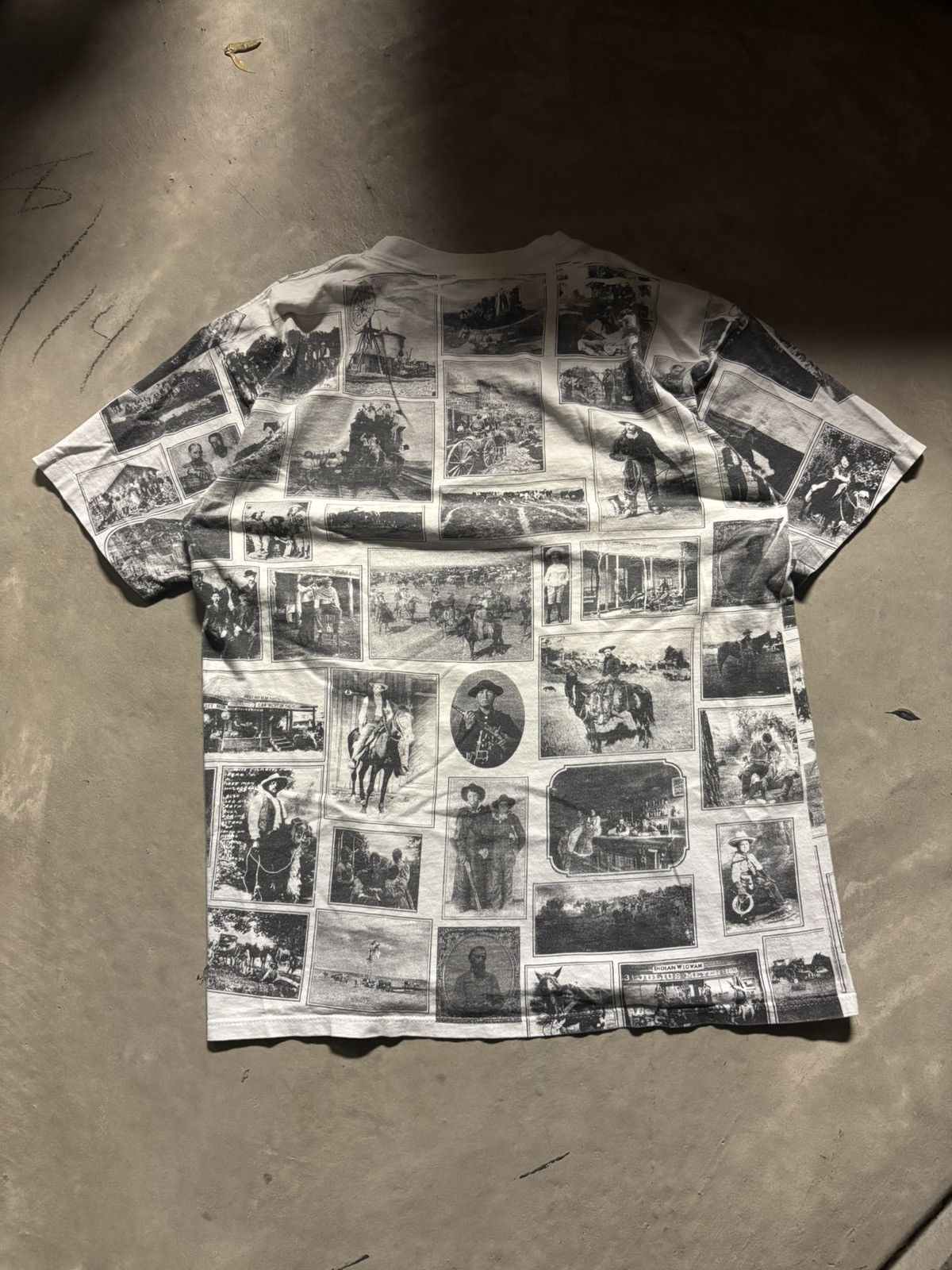 Vintage vintage 1990s wild west cowboy all over print tee Size US XL / EU 56 / 4 - 2 Thumbnail