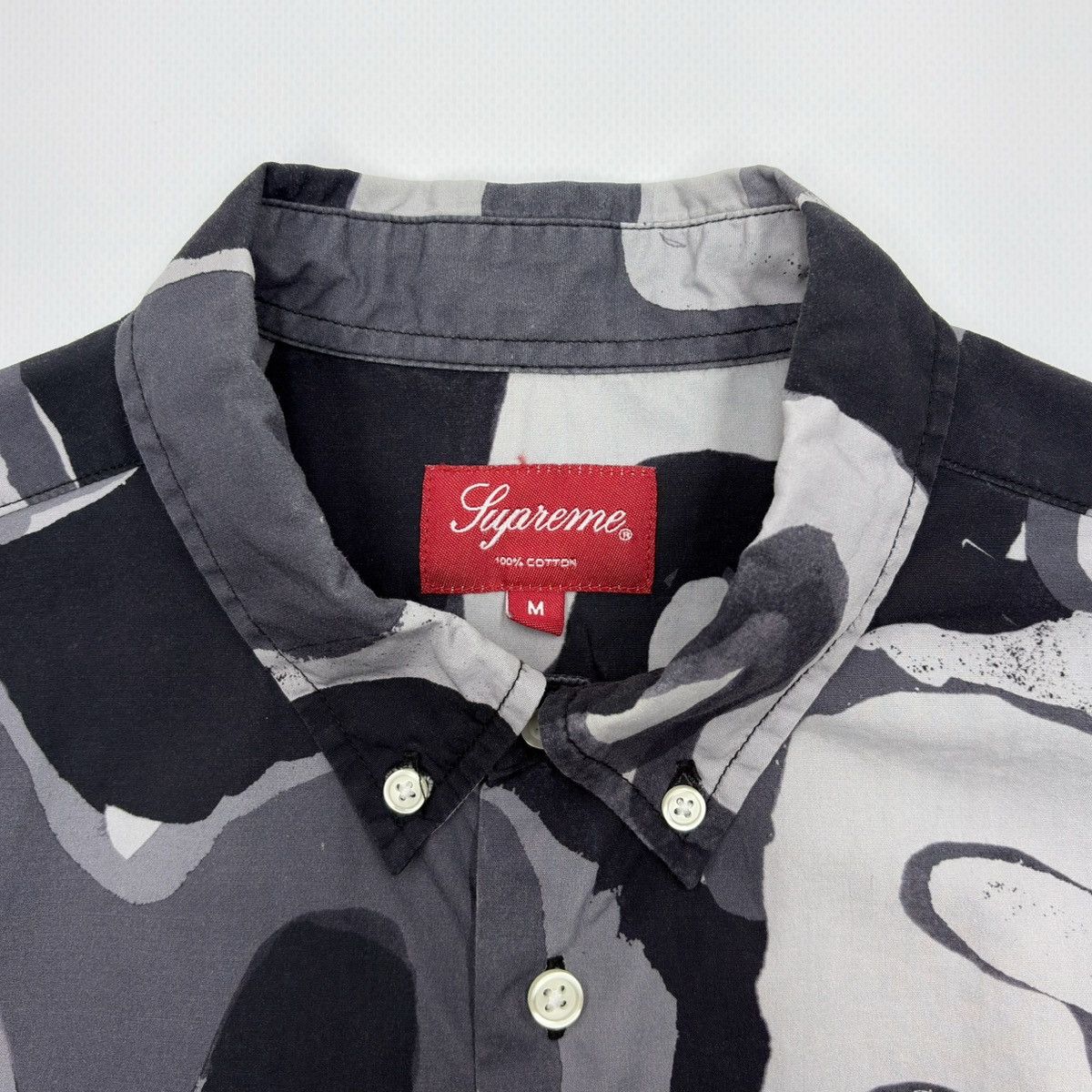 Supreme Supreme Painted Logo Shirt Button Up Size US M / EU 48-50 / 2 - 7 Thumbnail