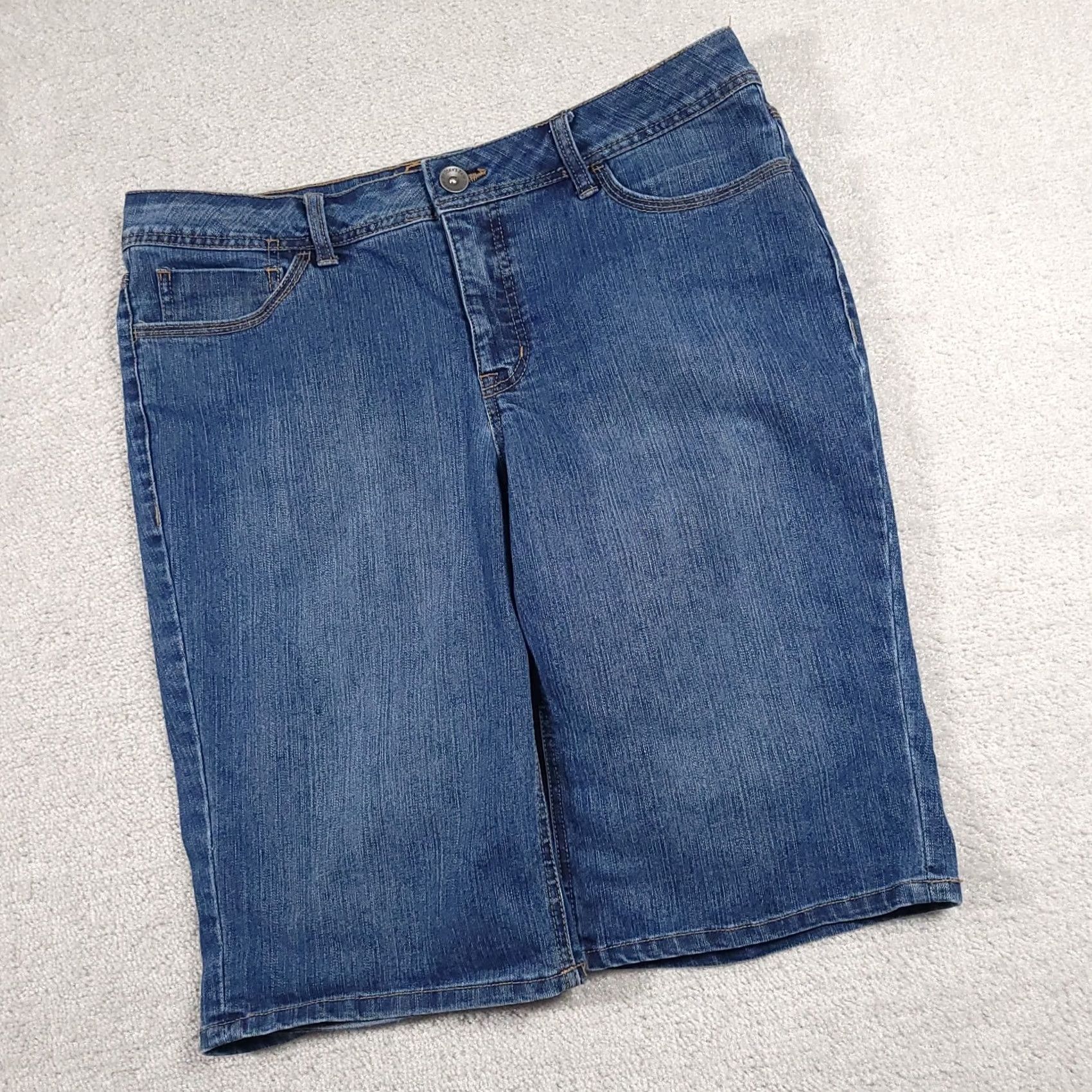 Vintage St John's Bay Women's 14 Capri Pants Denim Stretch Blue Jeans Back Flap Pockets 90s Size 36" / US 14 / IT 50 - 2 Thumbnail