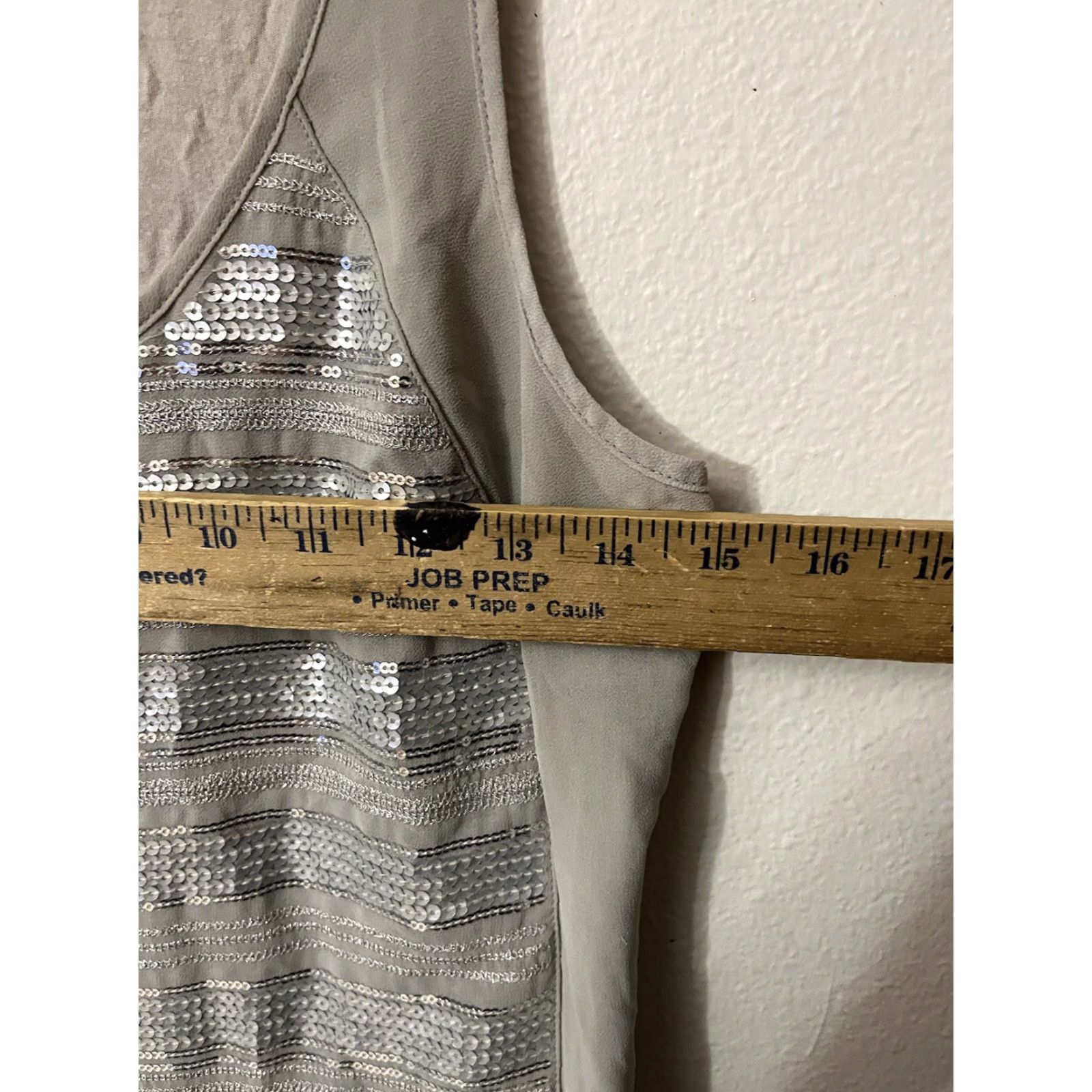 Express Express Blouse Shirt Beaded Sleeveless Scoop Neck Pullover Med M Beige, Women's, Microfiber Polyester, Brand Express, Size M, Casual/Workwear, 90s-??? Size M / US 6-8 / IT 42-44 - 5 Thumbnail
