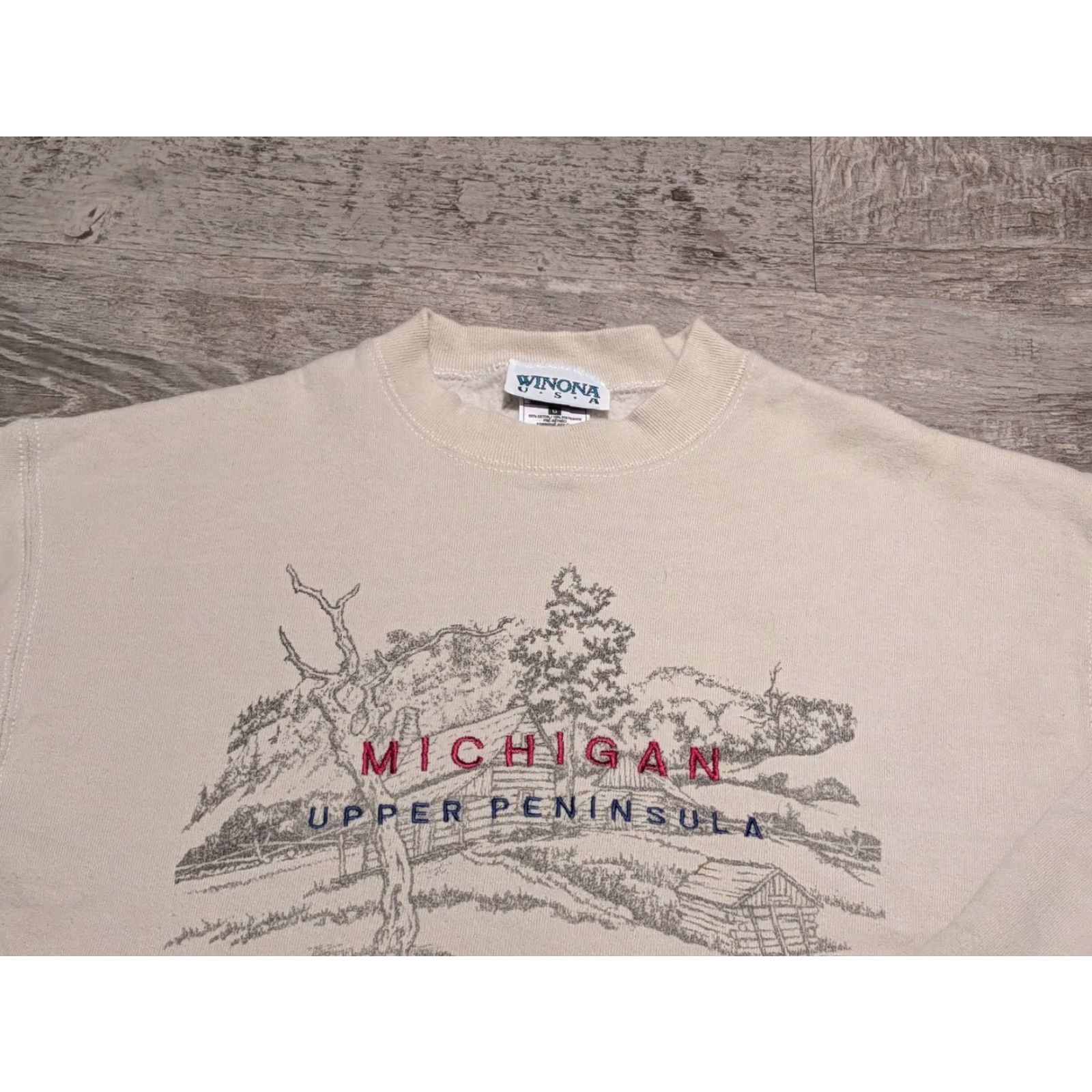 Vintage VINTAGE Upper Peninsula Michigan Crewneck Sweatshirt L Men Cream 90s Nature Deer Winona USA Graphic Print All Seasons Size US L / EU 52-54 / 3 - 3 Thumbnail