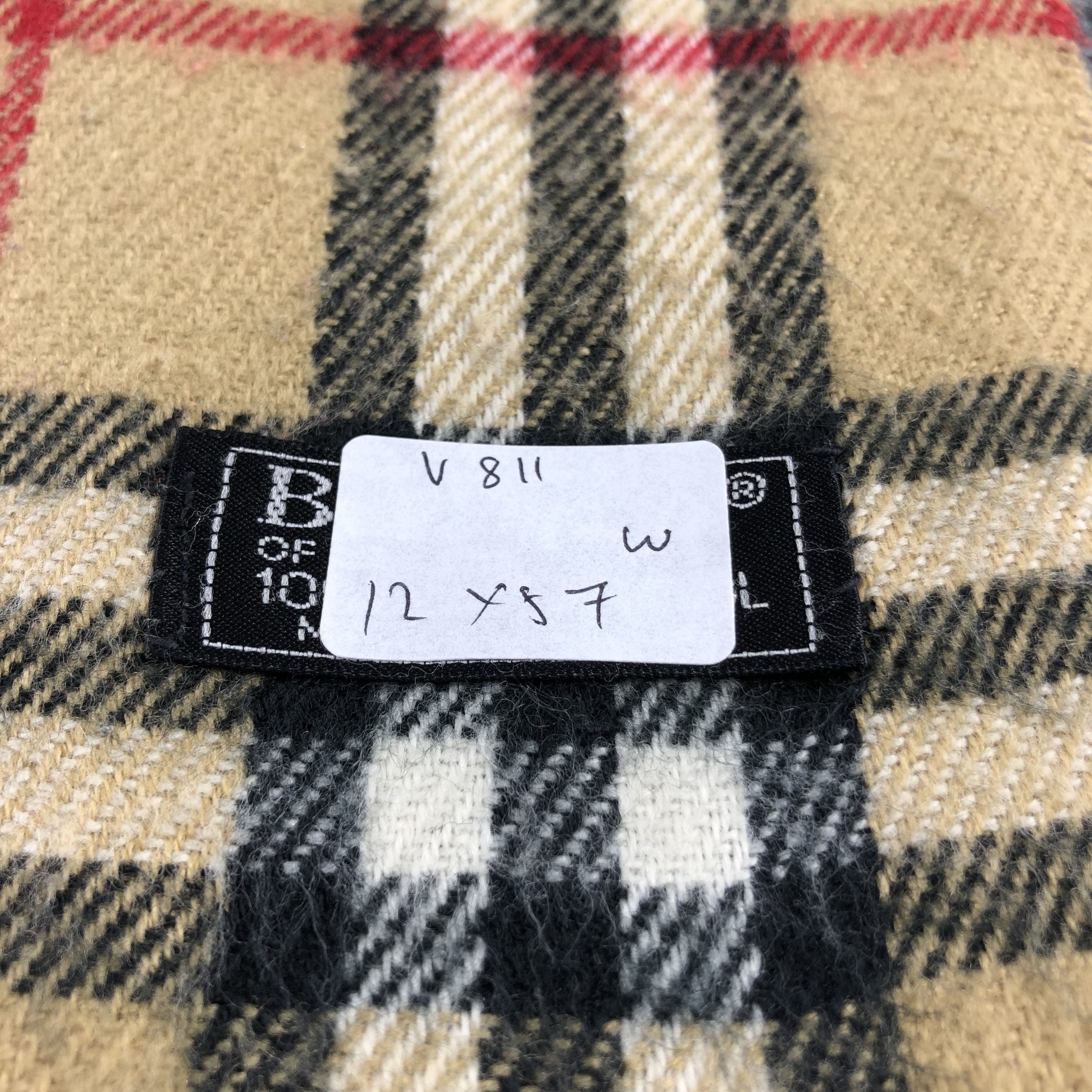 Burberry Burberrys Nova Check Tanned Wool Scarf Muffler V811 Size ONE SIZE - 5 Thumbnail